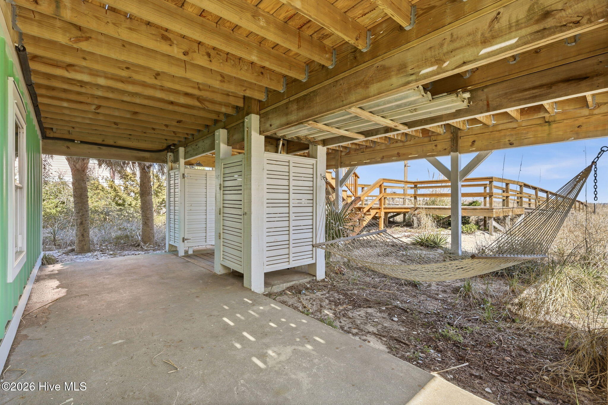 813 Fort Fisher Boulevard S Property Photo 13