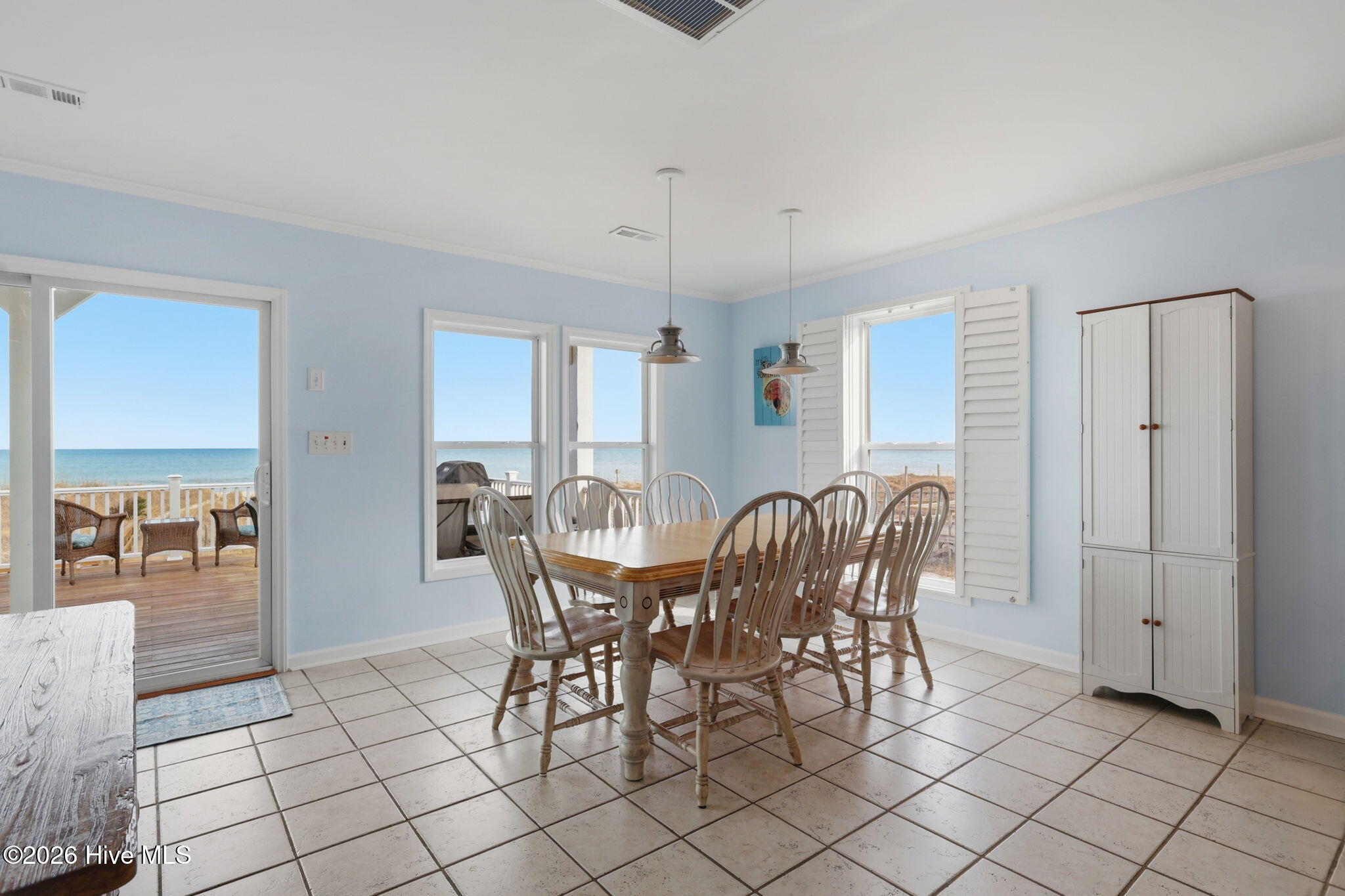 813 Fort Fisher Boulevard S Property Photo 16