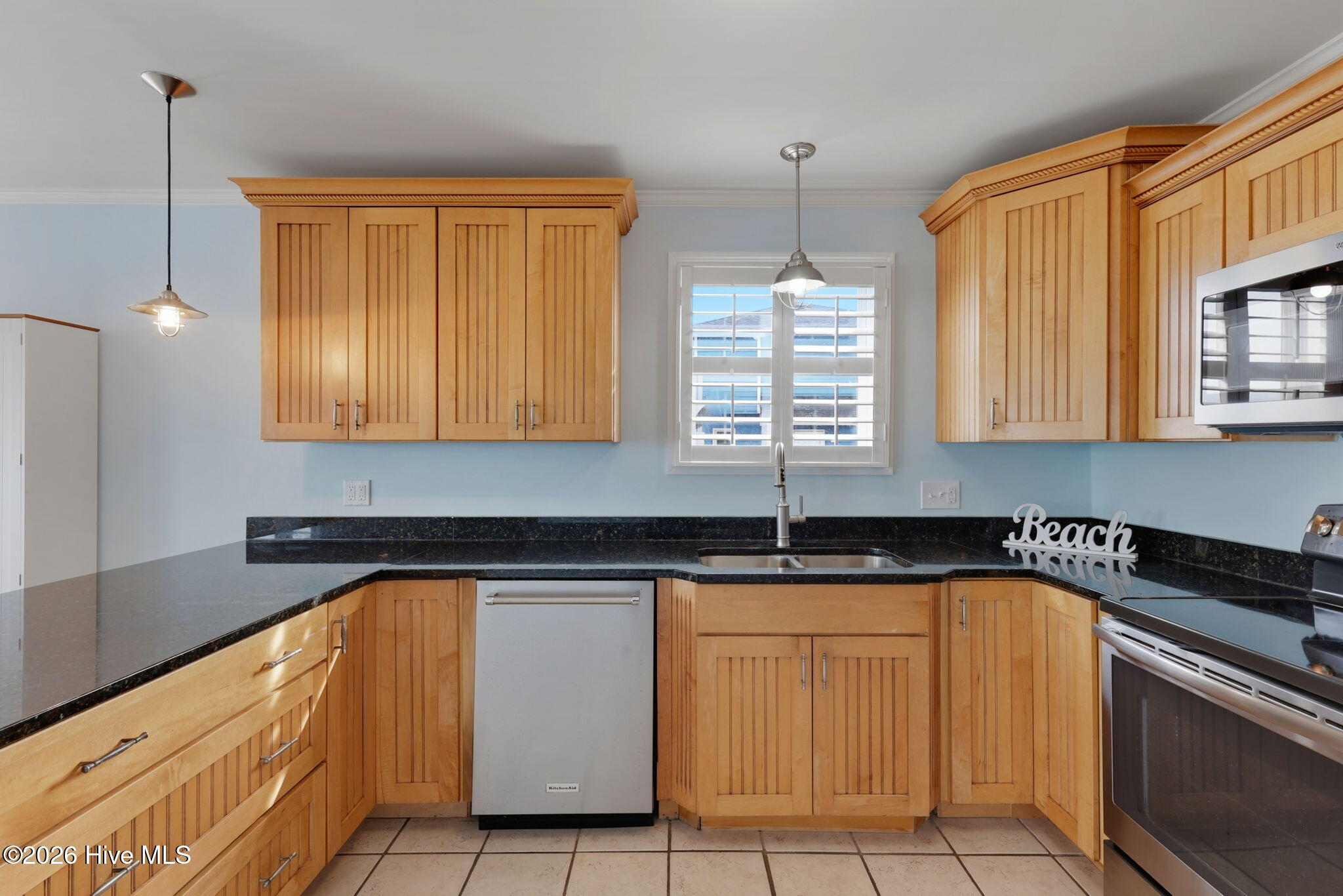 813 Fort Fisher Boulevard S Property Photo 25