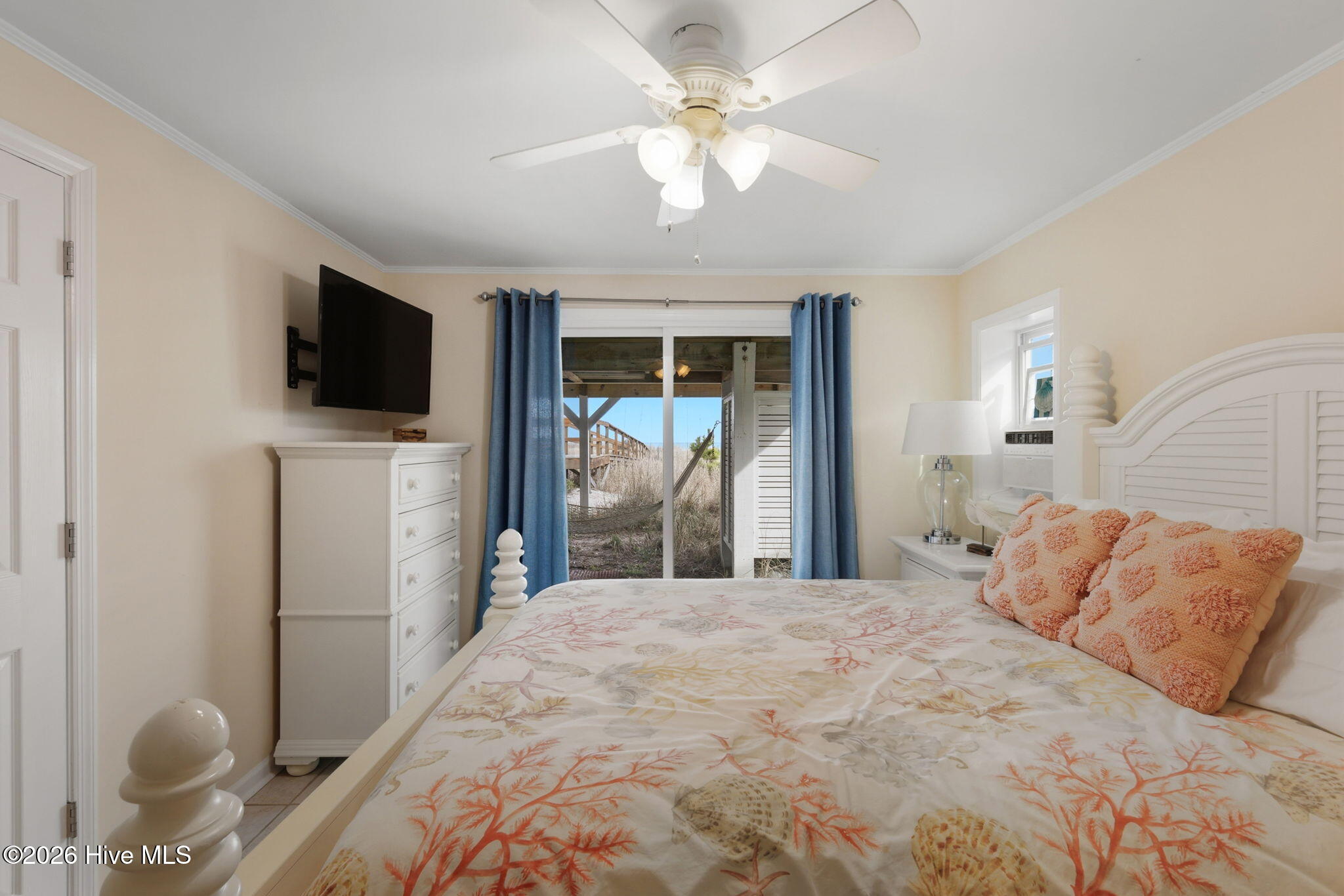 813 Fort Fisher Boulevard S Property Photo 36