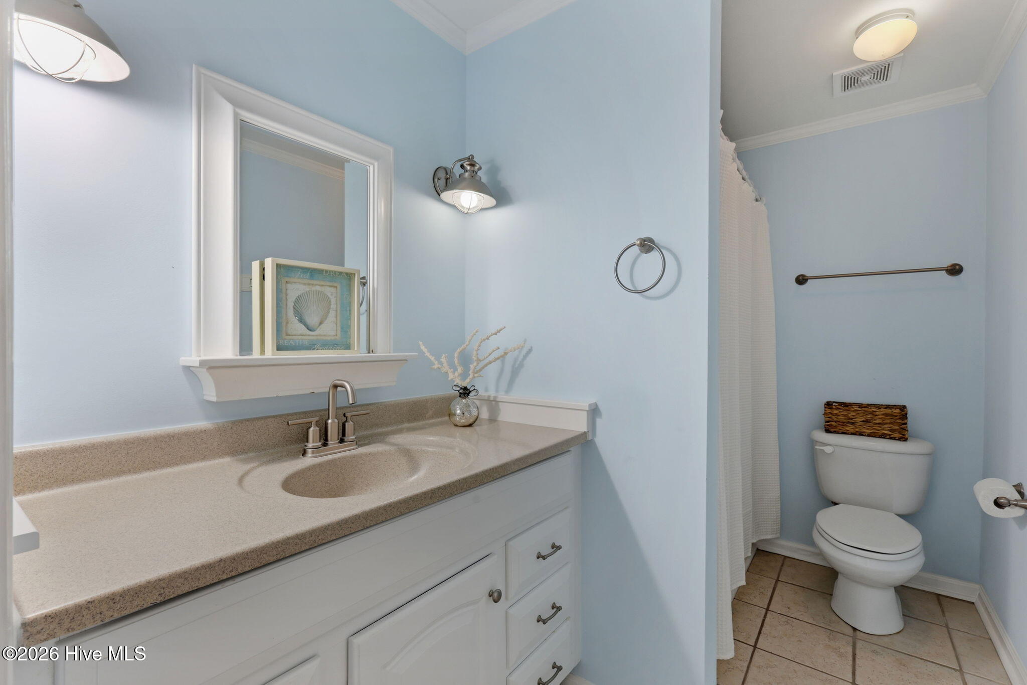 813 Fort Fisher Boulevard S Property Photo 40