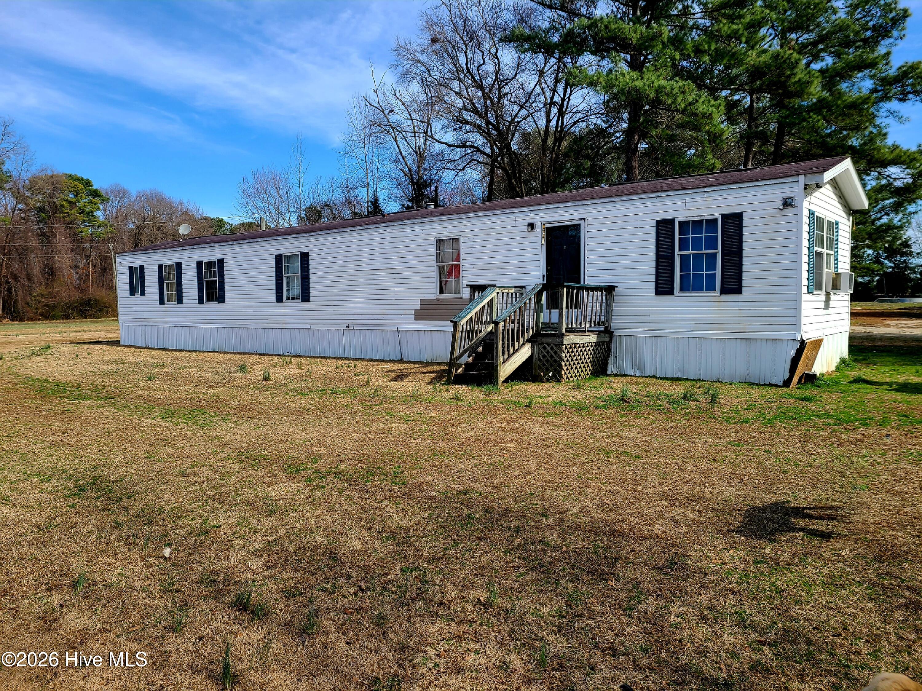 2424 Thompson Avenue Property Photo 27