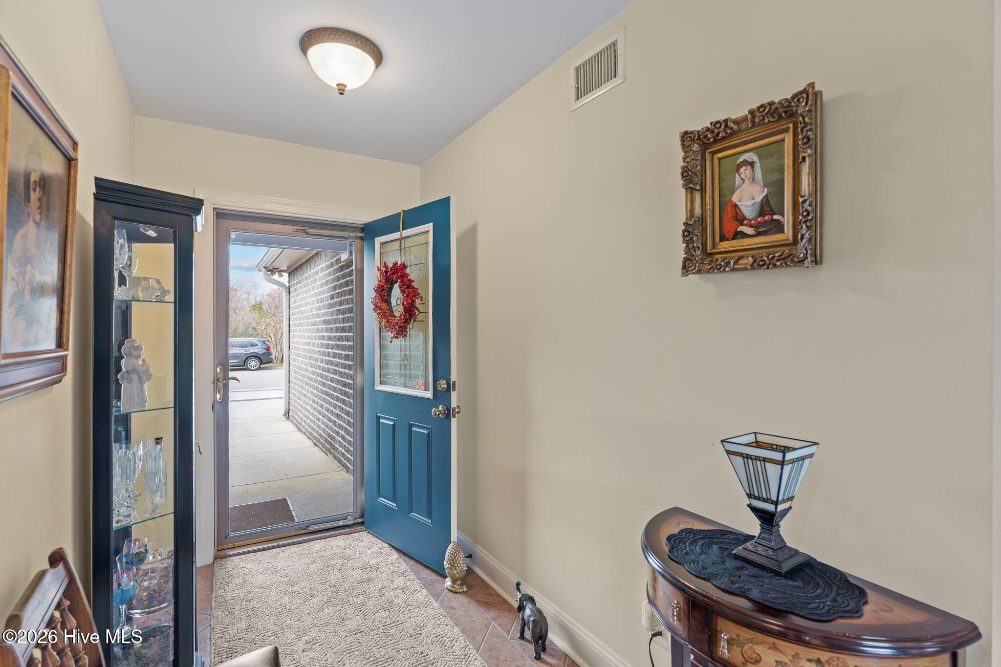 502b Castle Bay Drive Property Photo 4