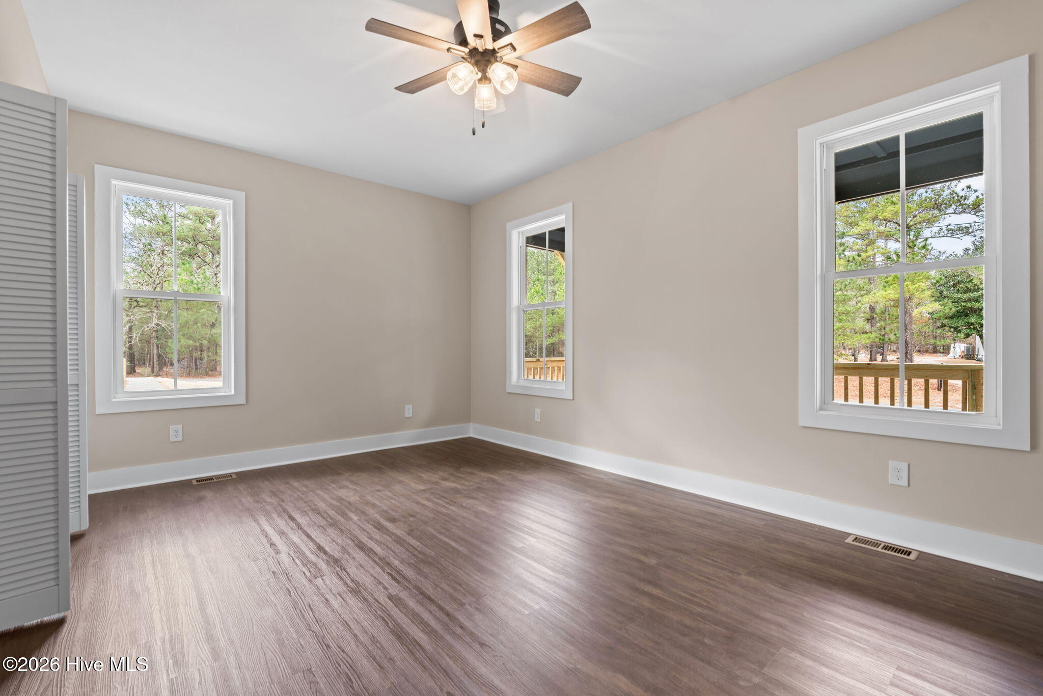 147 Creek Bend Drive Property Photo 4