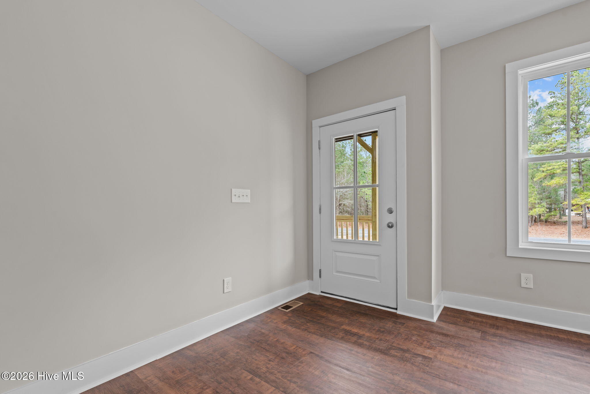 151 Creek Bend Drive Property Photo 9