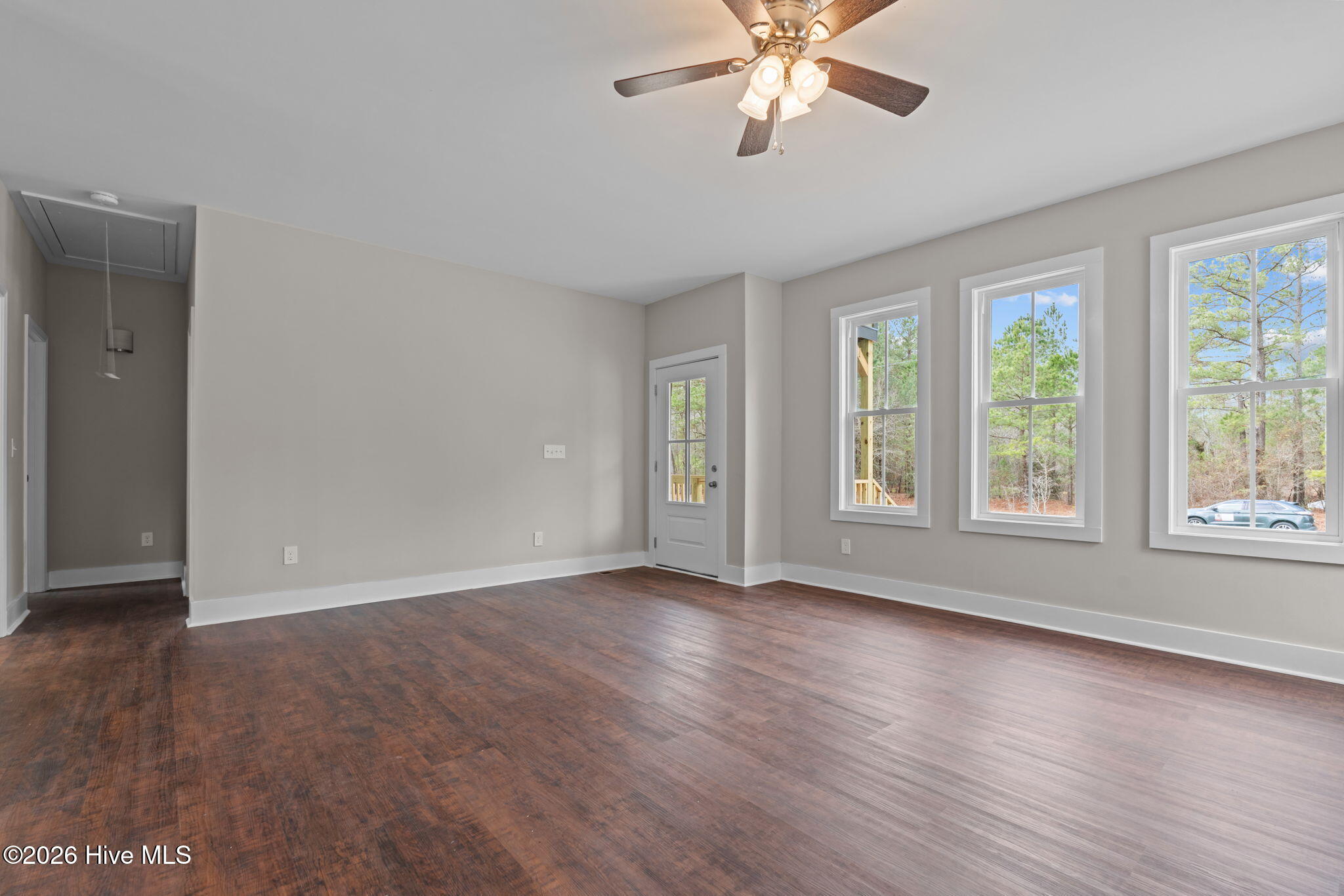 151 Creek Bend Drive Property Photo 10