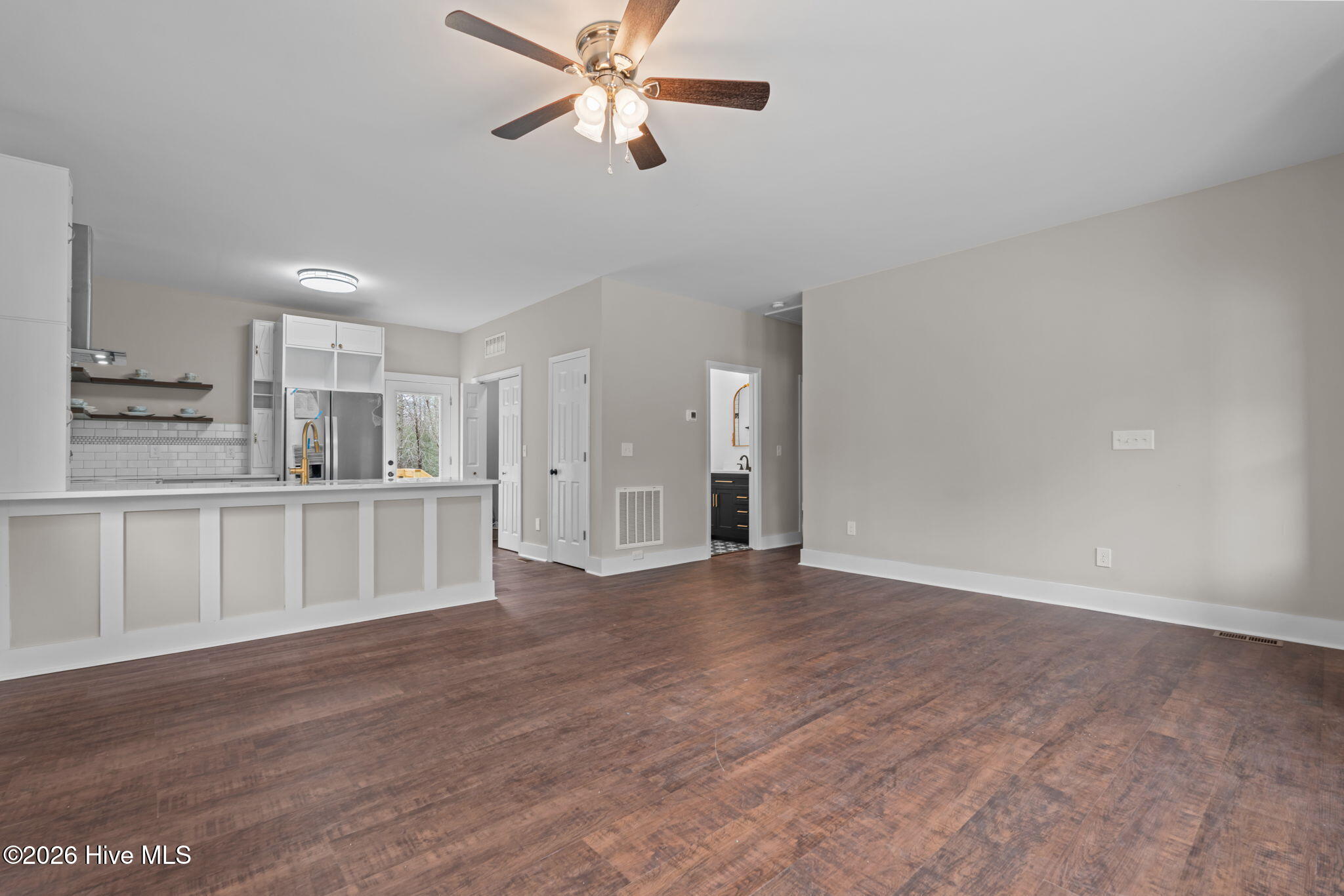 151 Creek Bend Drive Property Photo 12