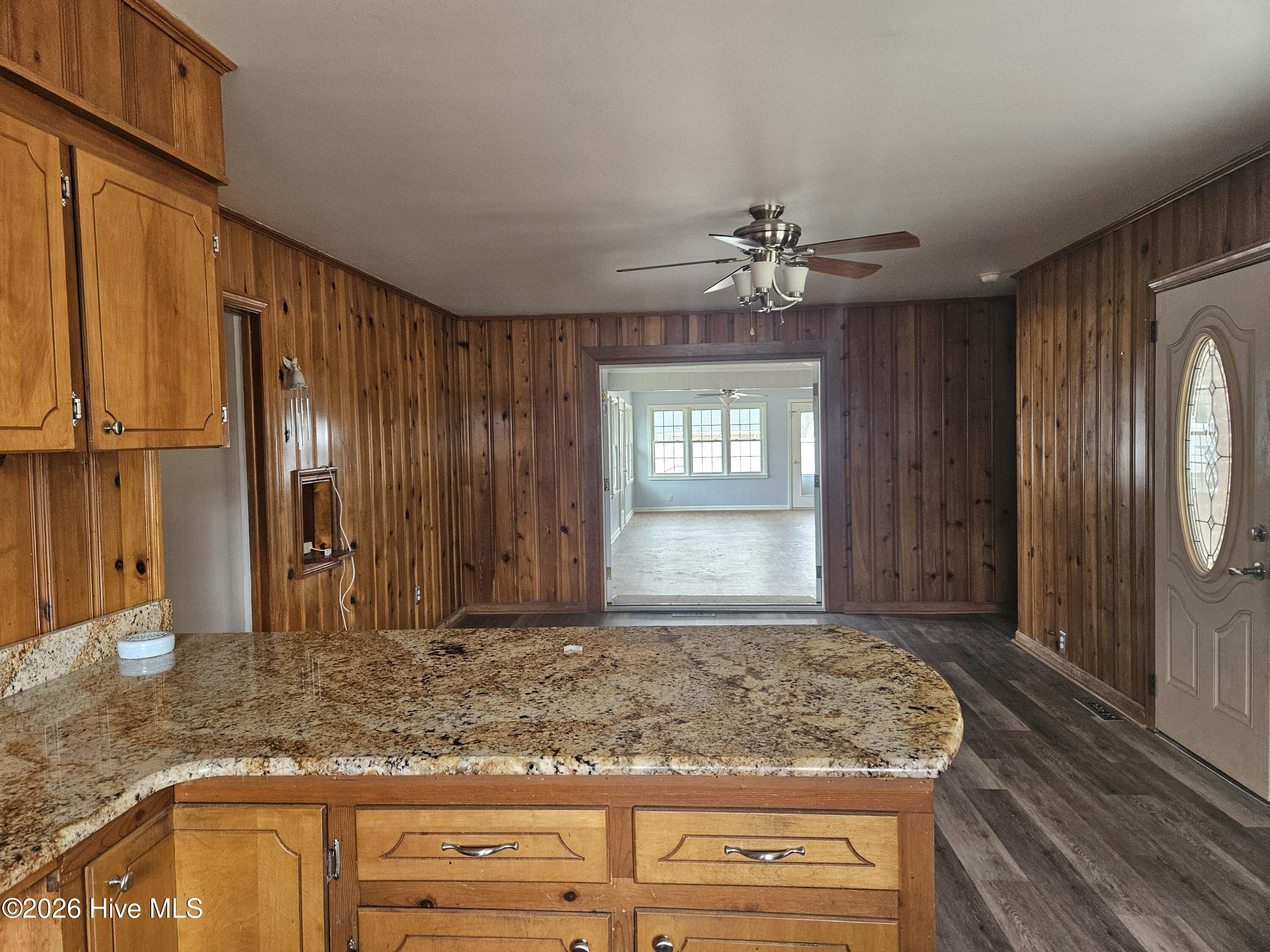 309 Fairfax Street Property Photo 8