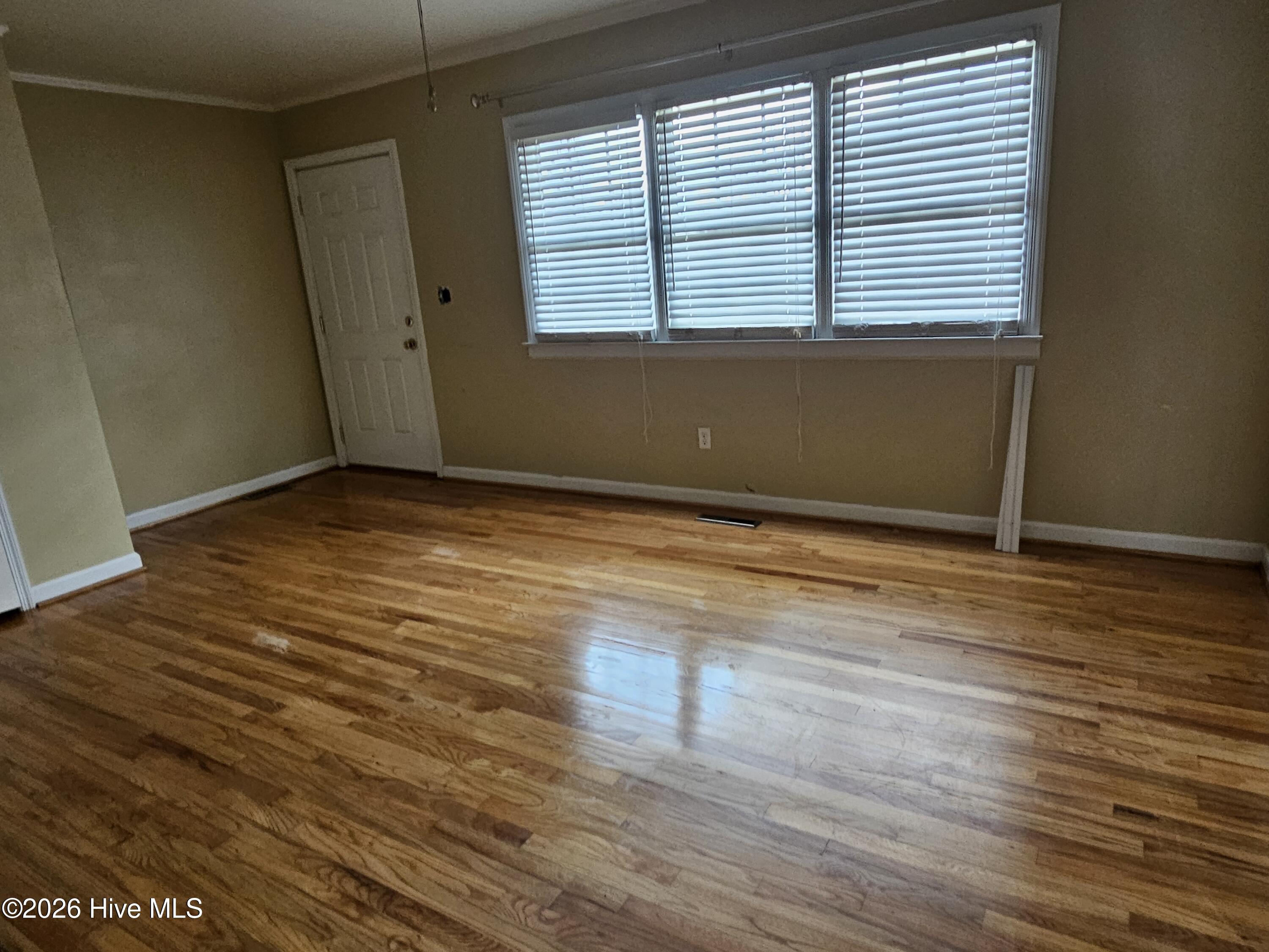 309 Fairfax Street Property Photo 11
