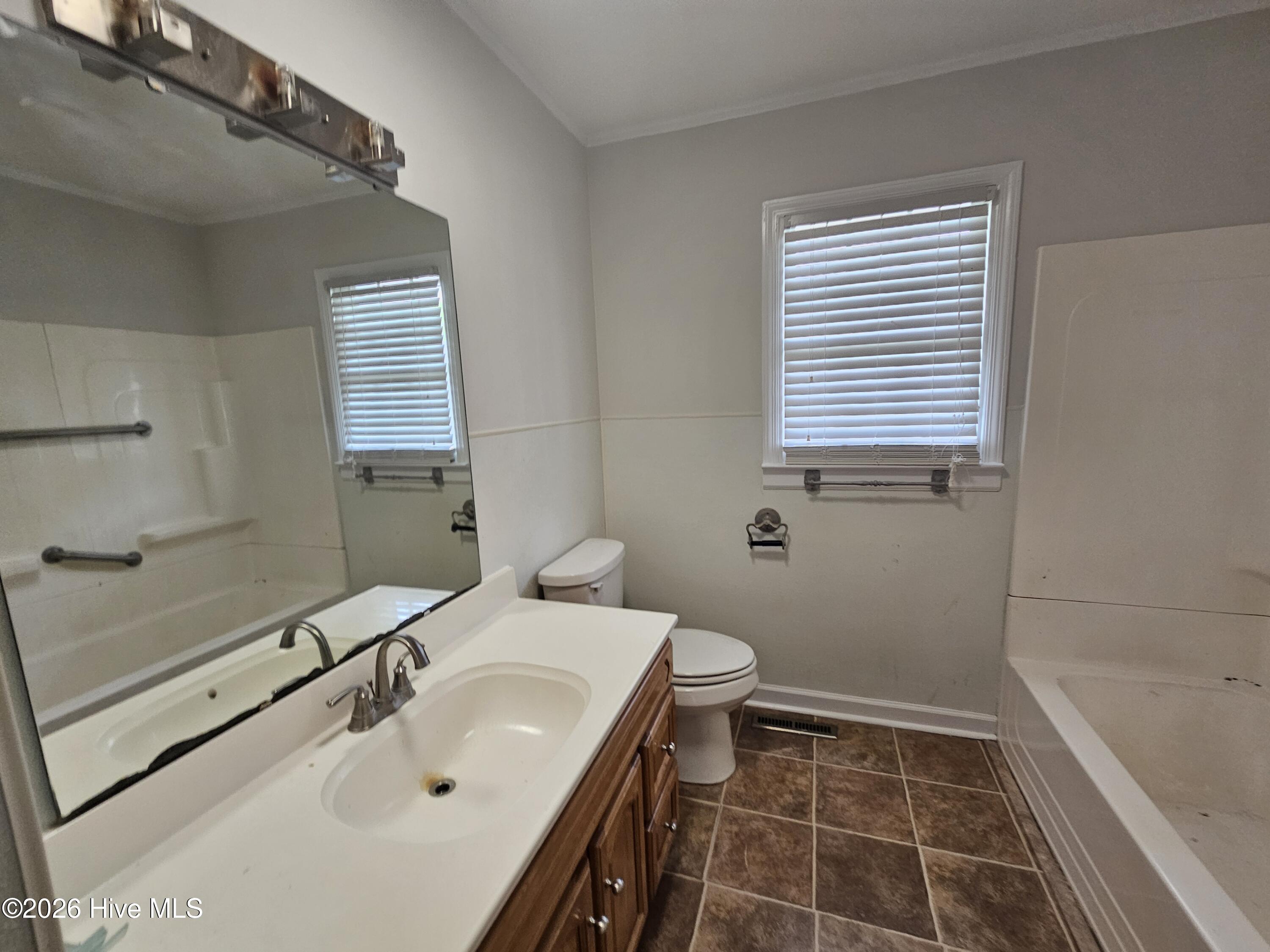 309 Fairfax Street Property Photo 16