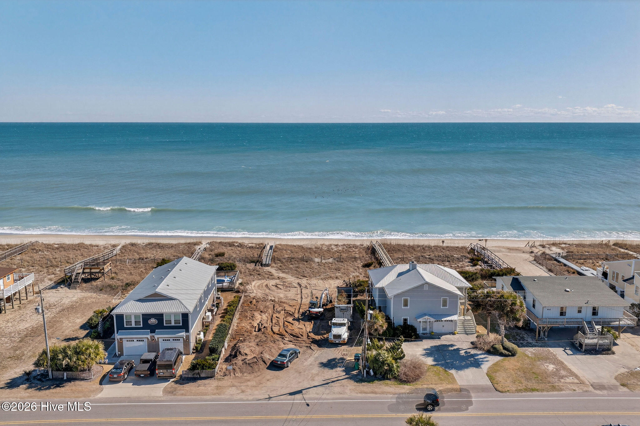 933 S Fort Fisher Boulevard Property Photo 1