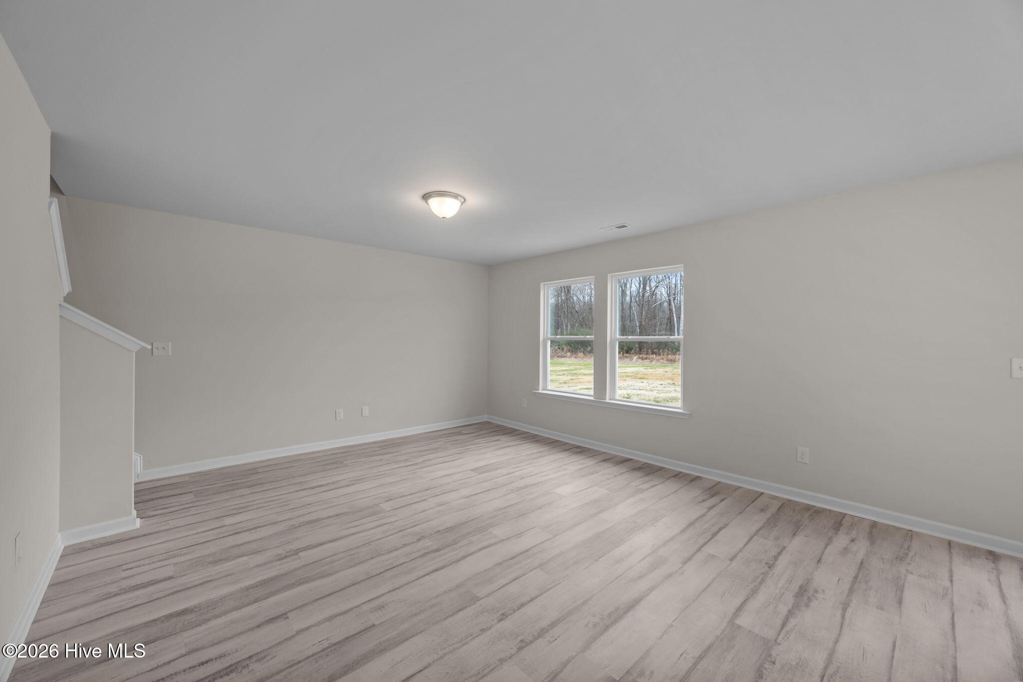 107 W Highland Avenue Property Photo 8