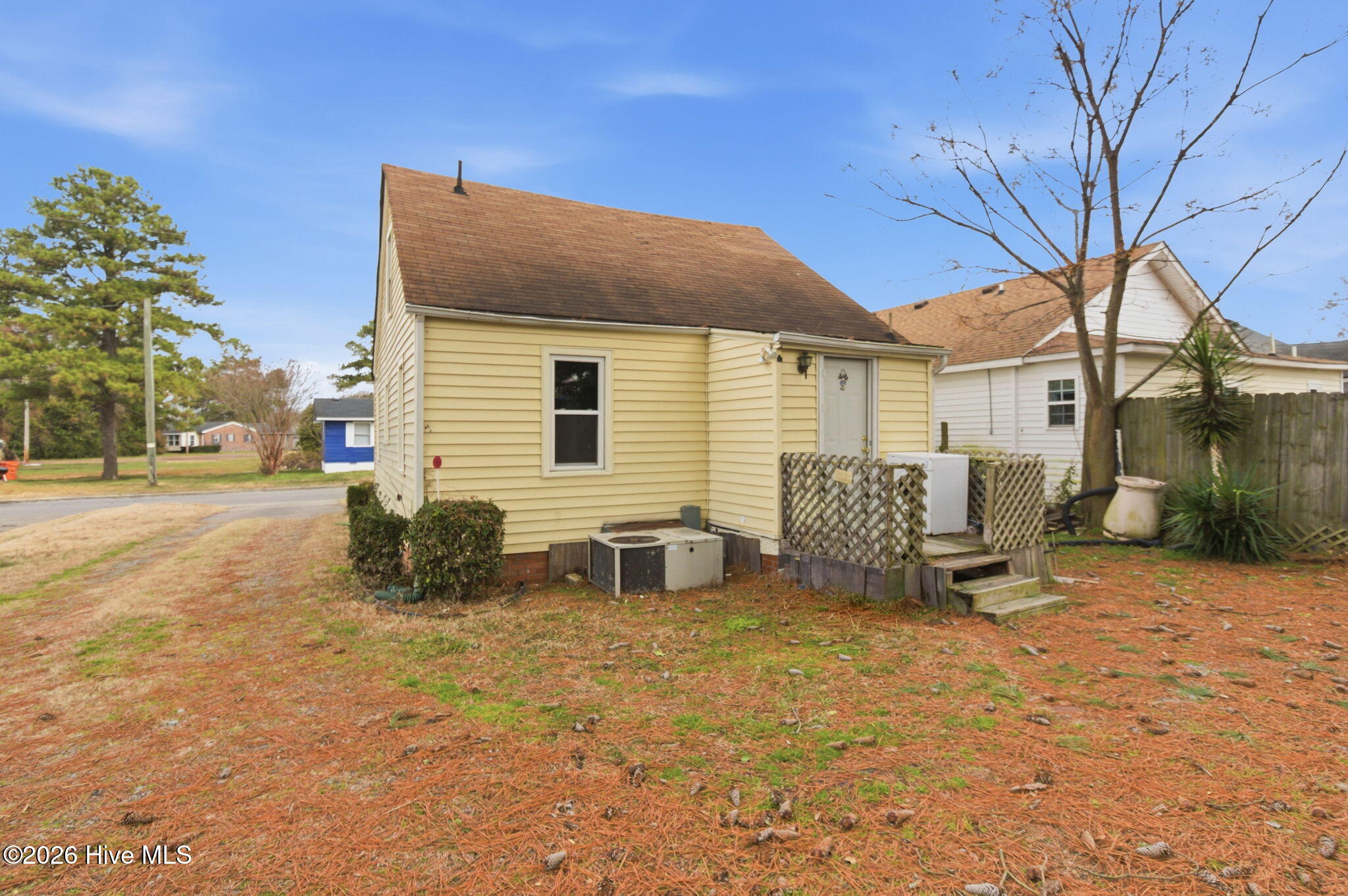 409 Perry Street Property Photo 7