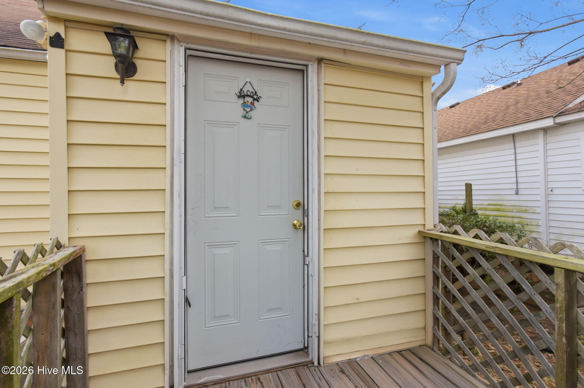 409 Perry Street Property Photo 8