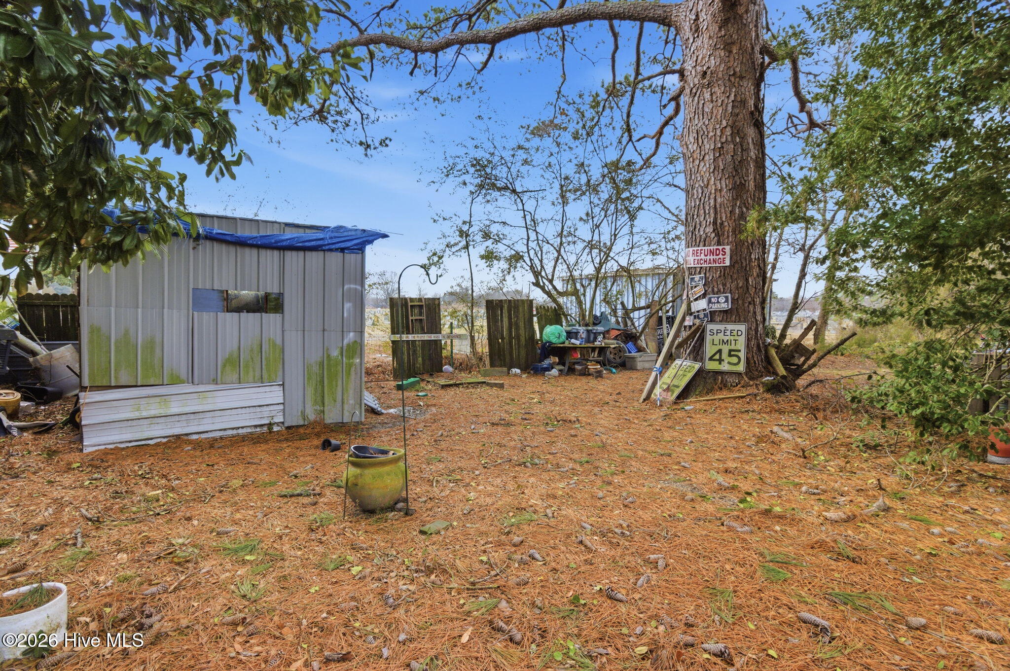 409 Perry Street Property Photo 10