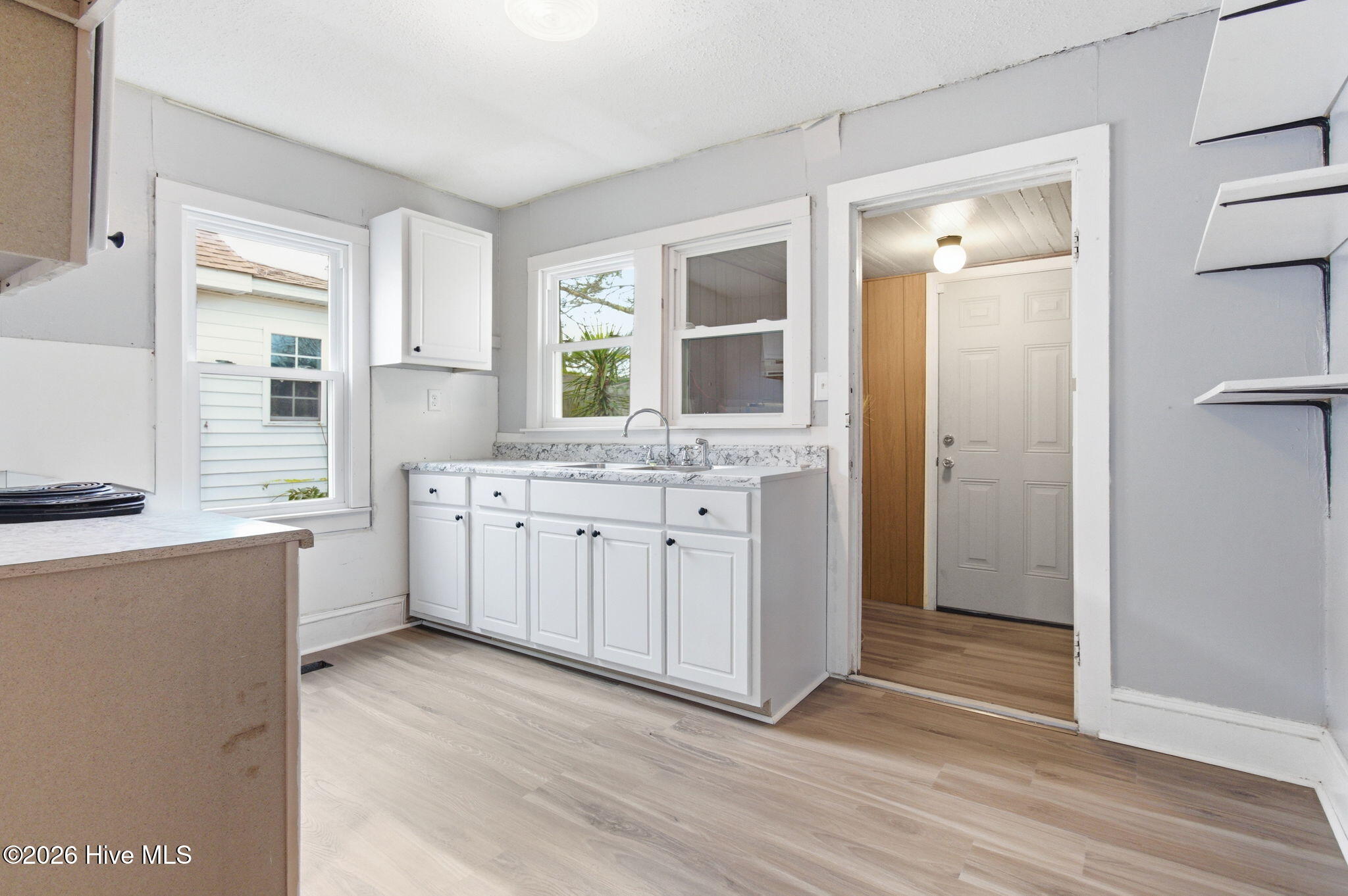 409 Perry Street Property Photo 18