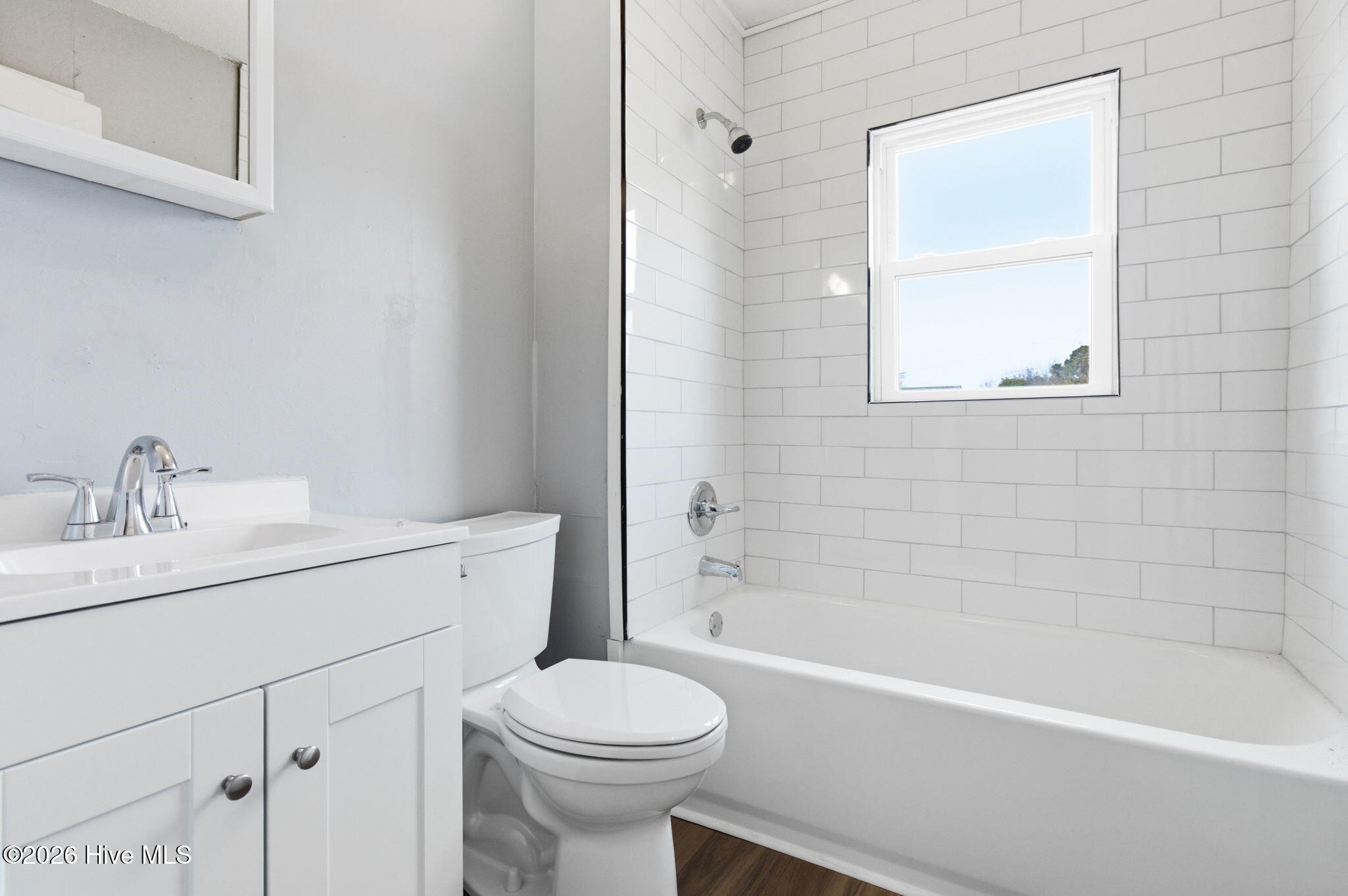 409 Perry Street Property Photo 28