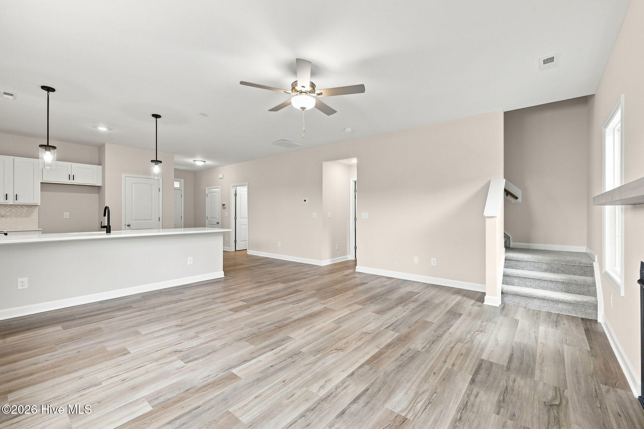 987 Rialto Lane Property Photo 18