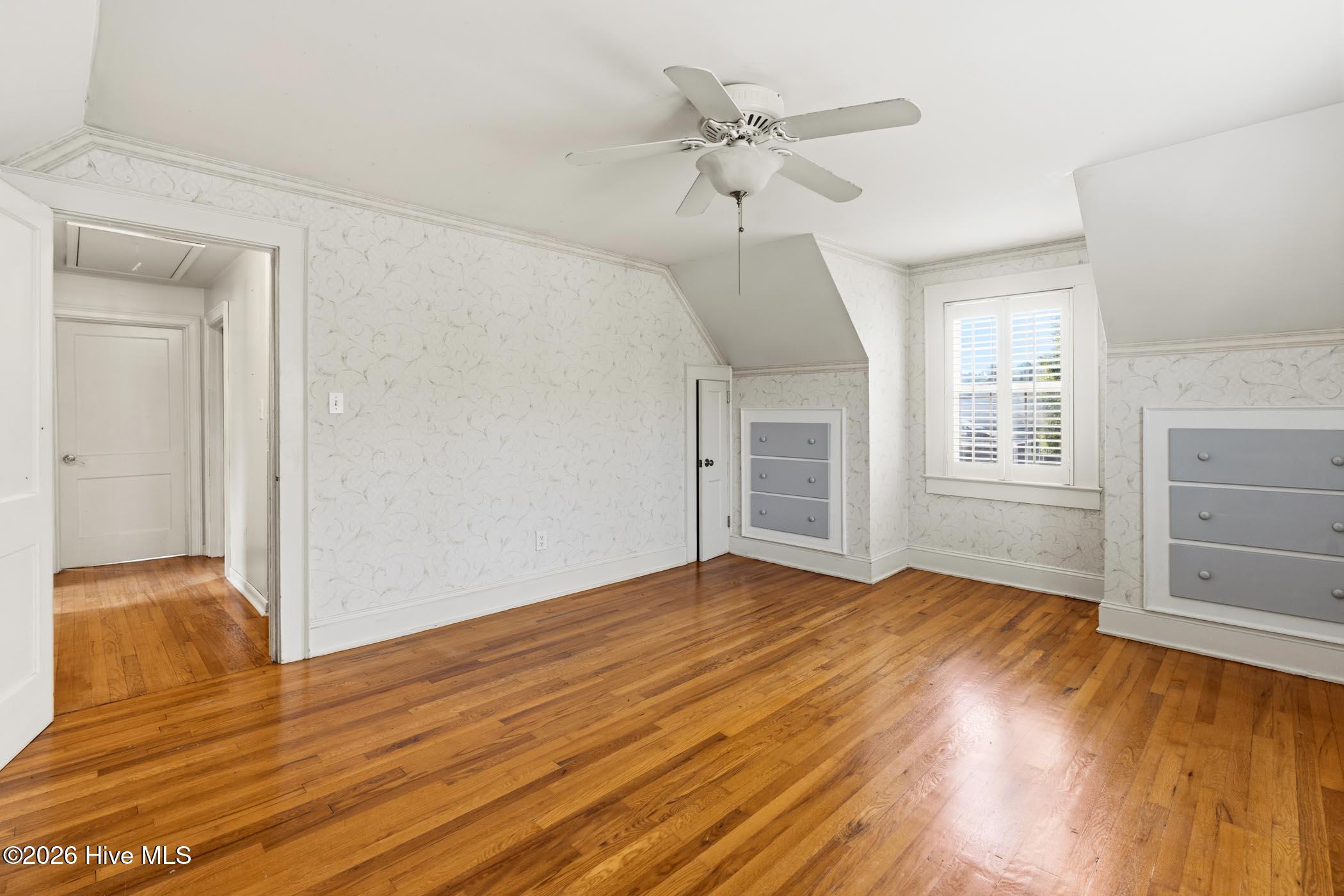 611 Rice Street Property Photo 33