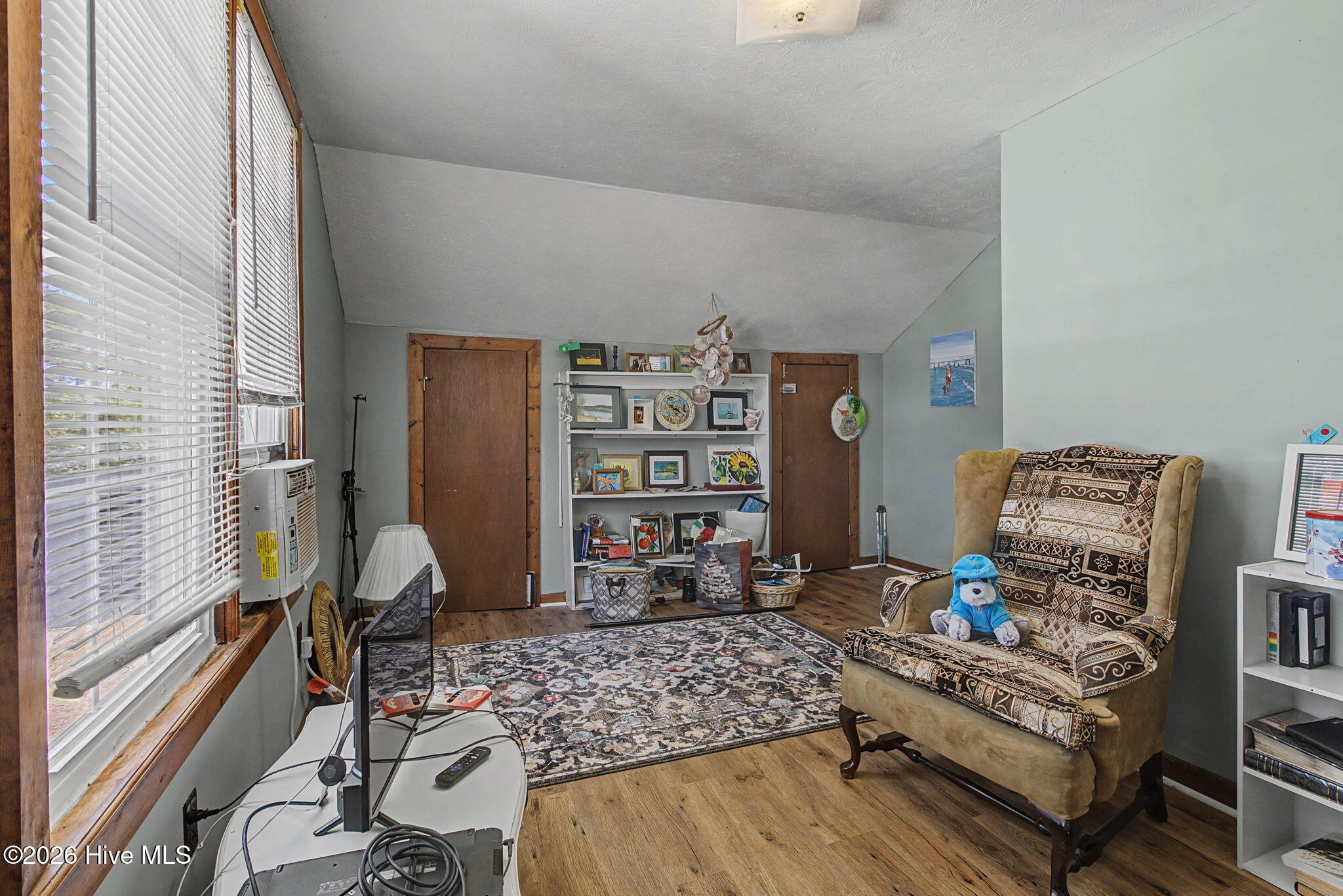 92 S Elm Street Property Photo 25