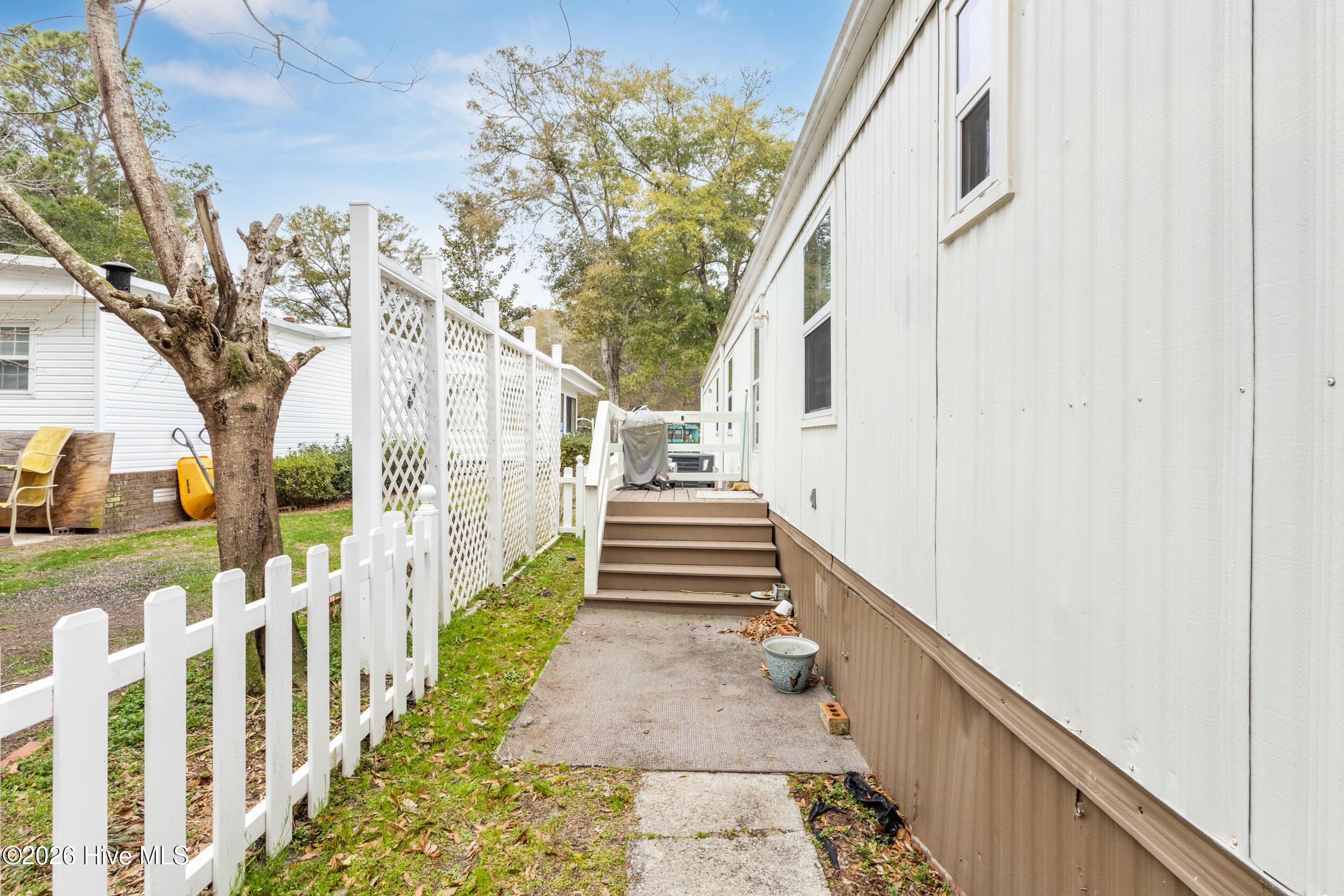 9243 Bonaparte Drive Sw Property Photo 7