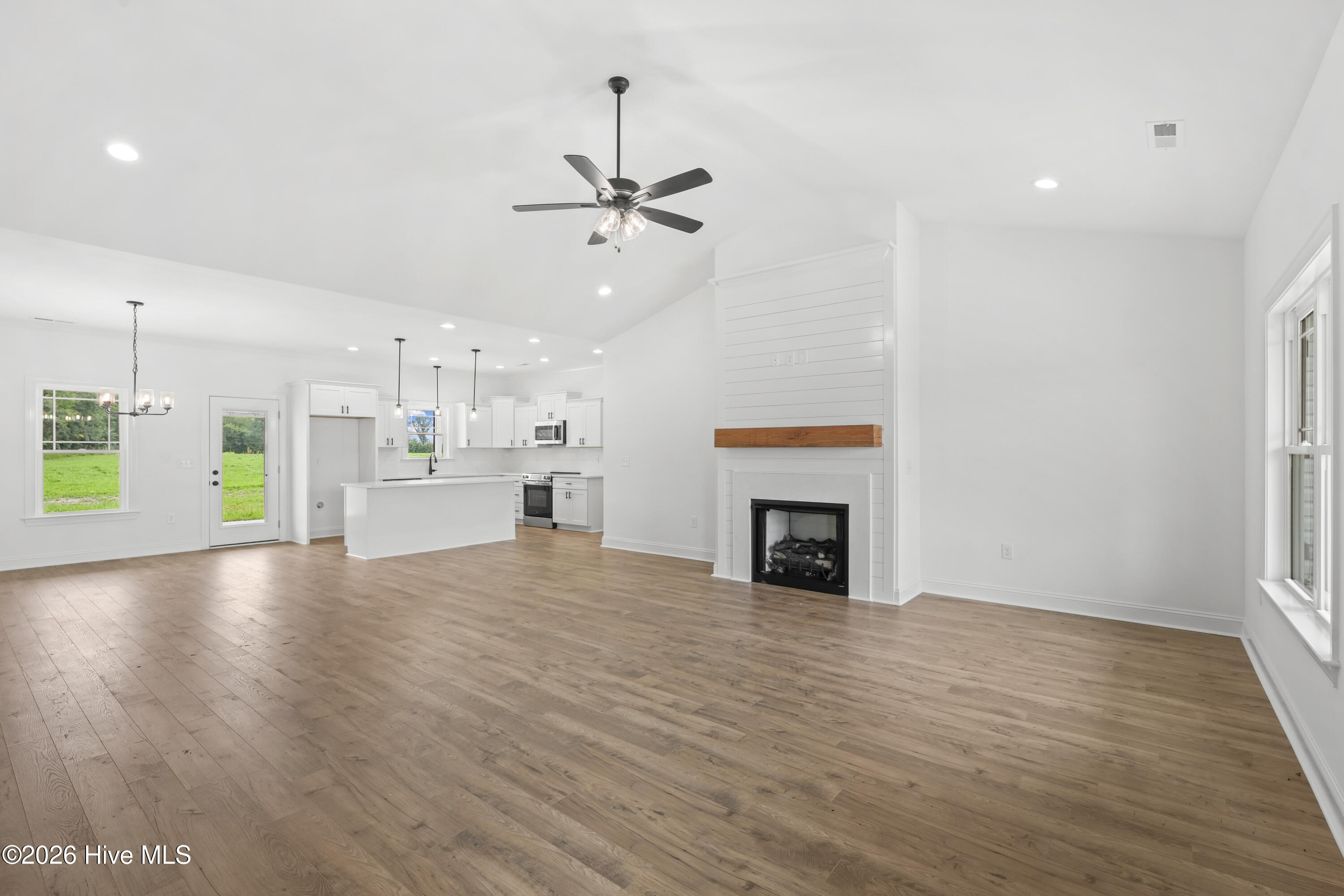 2811 S Us 13 Highway Property Photo 11