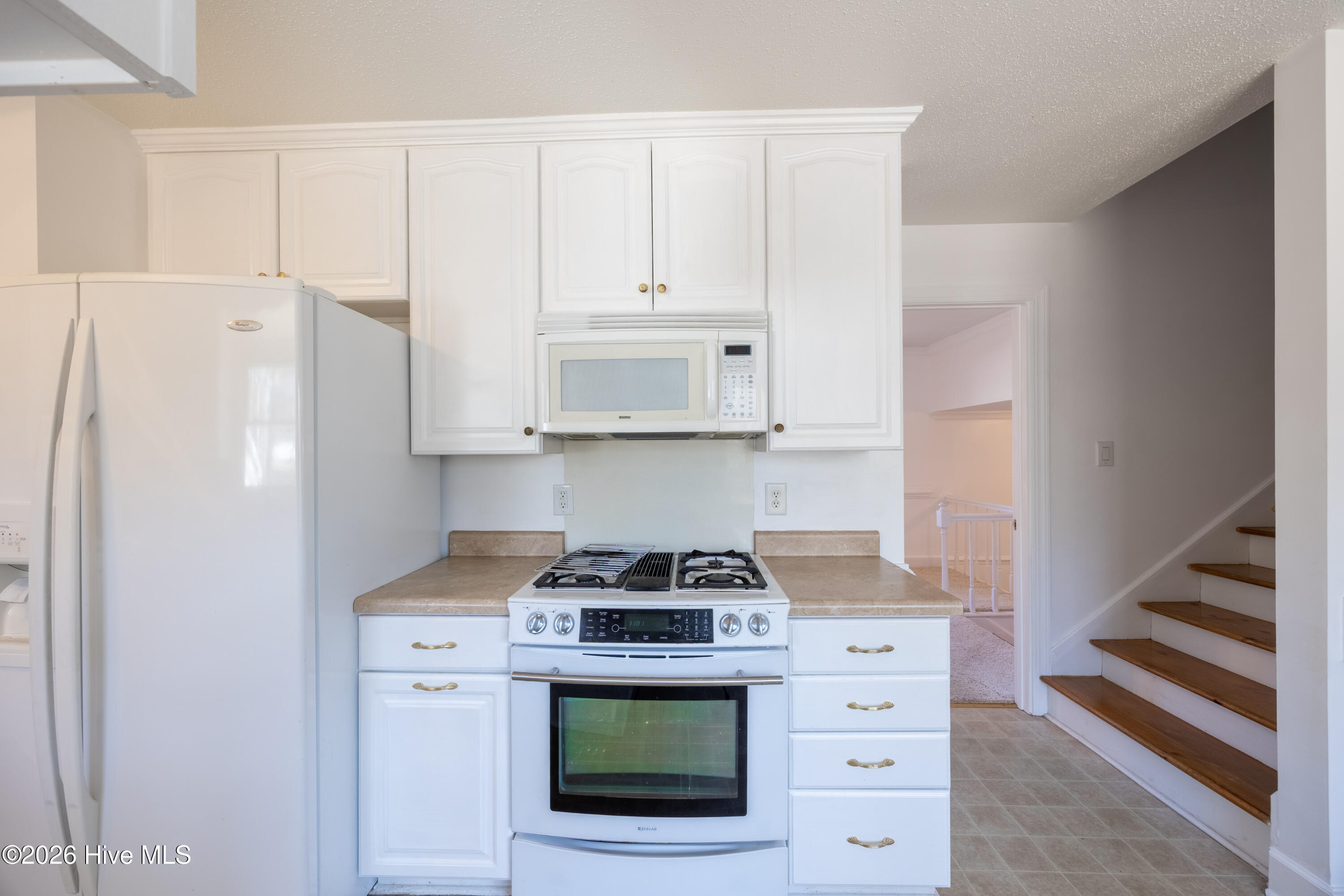2509 Ward Boulevard Property Photo 9