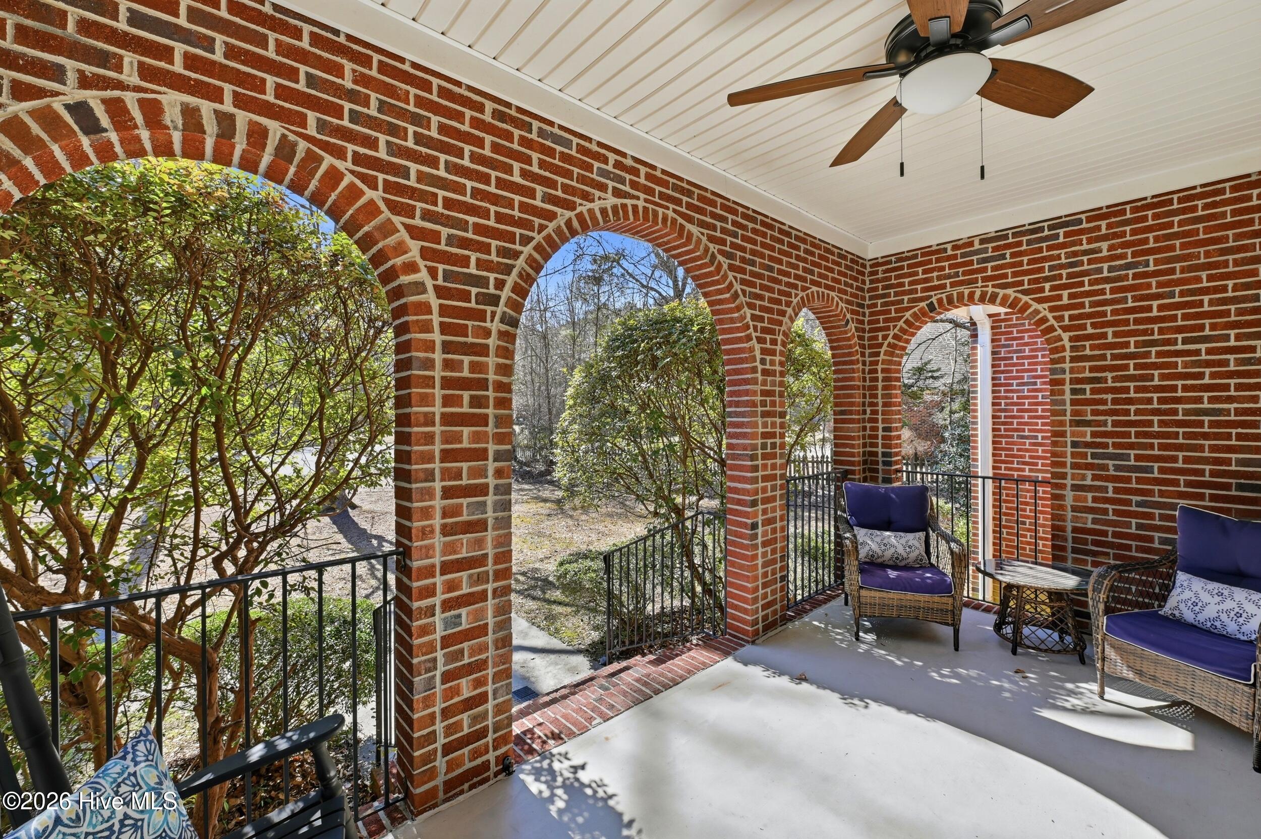 122 Spring Chase Lane Property Photo 1