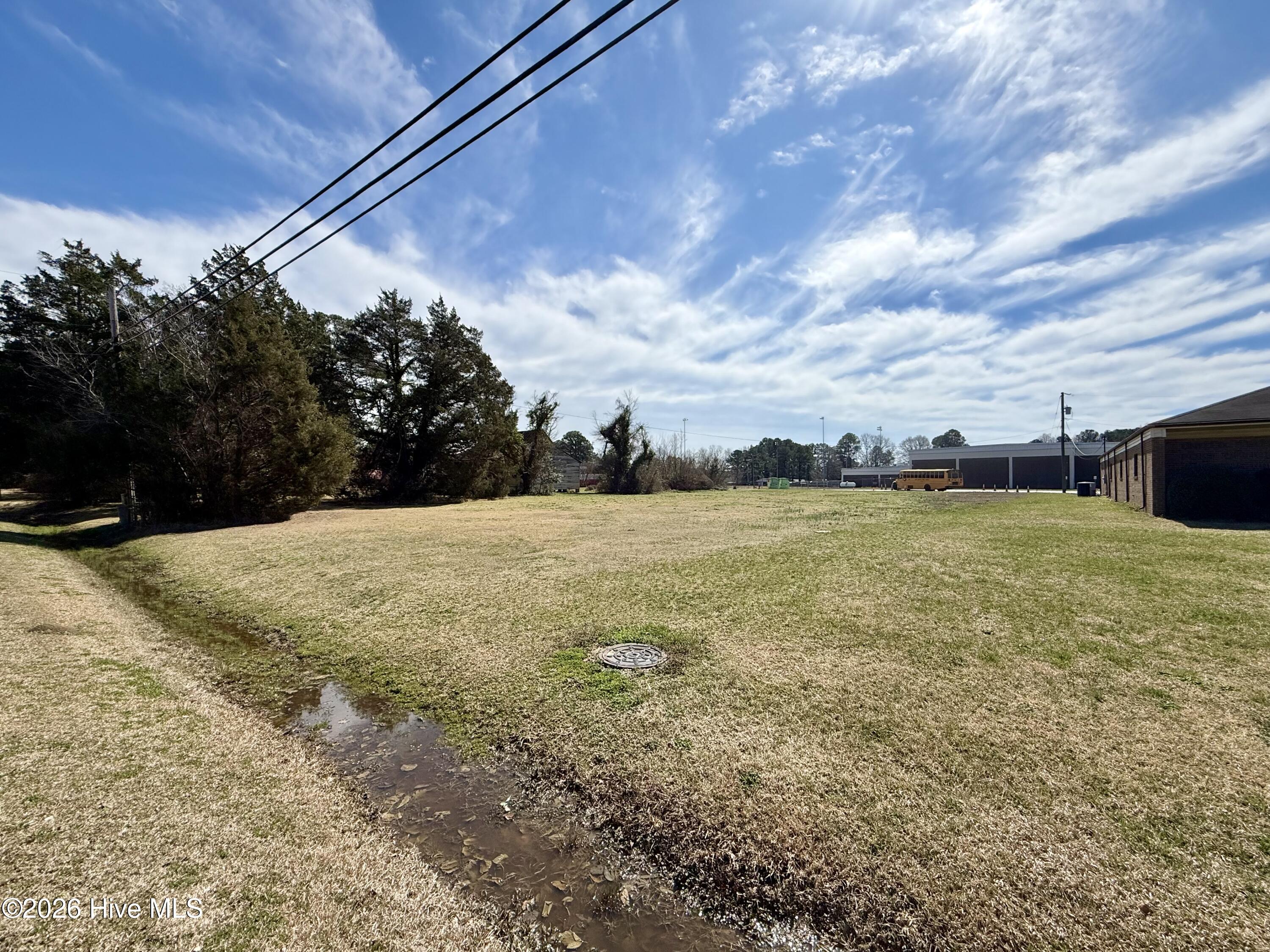 1860 Main Street Property Photo 3