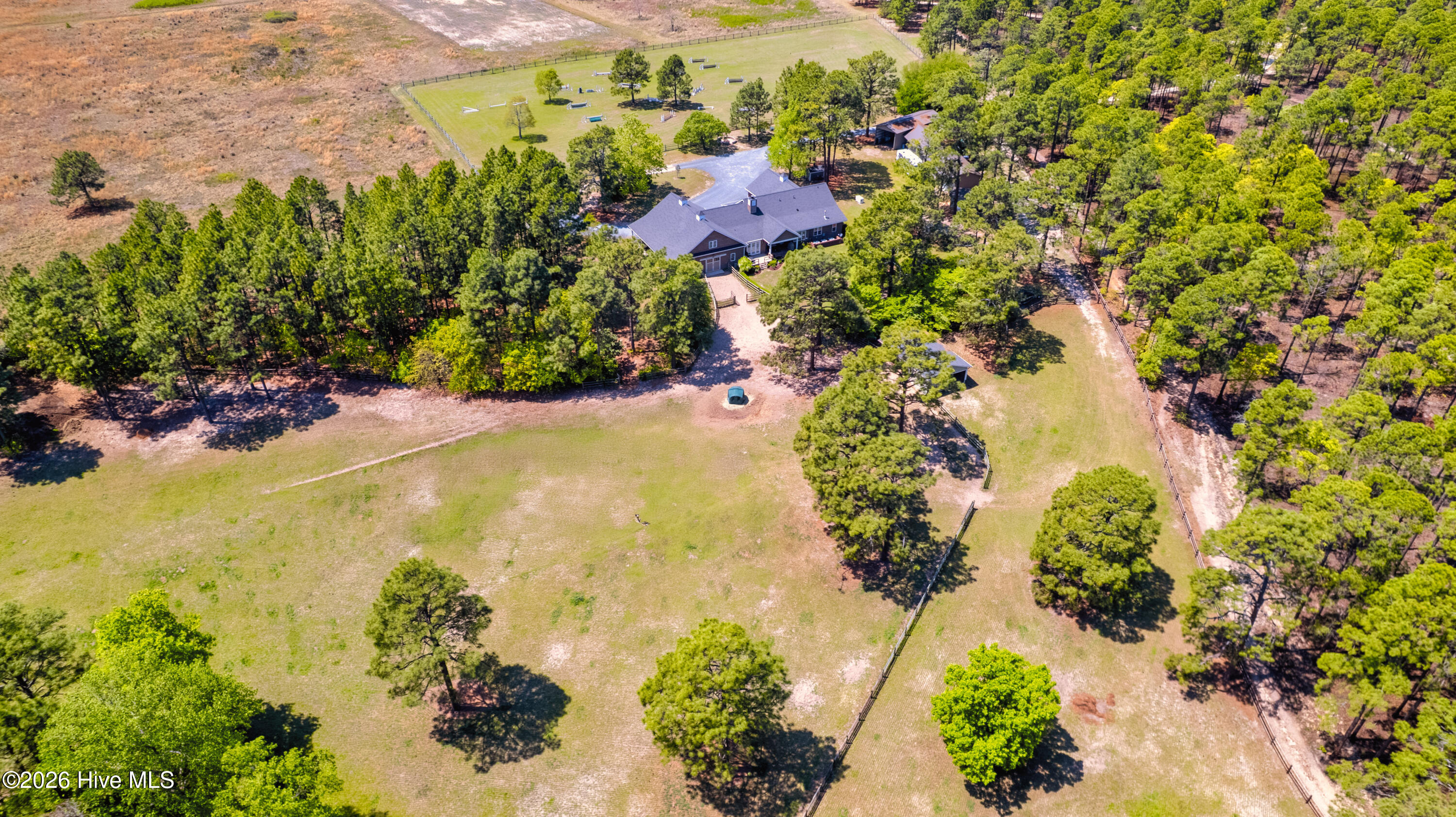 729 Furr Road Property Photo 2