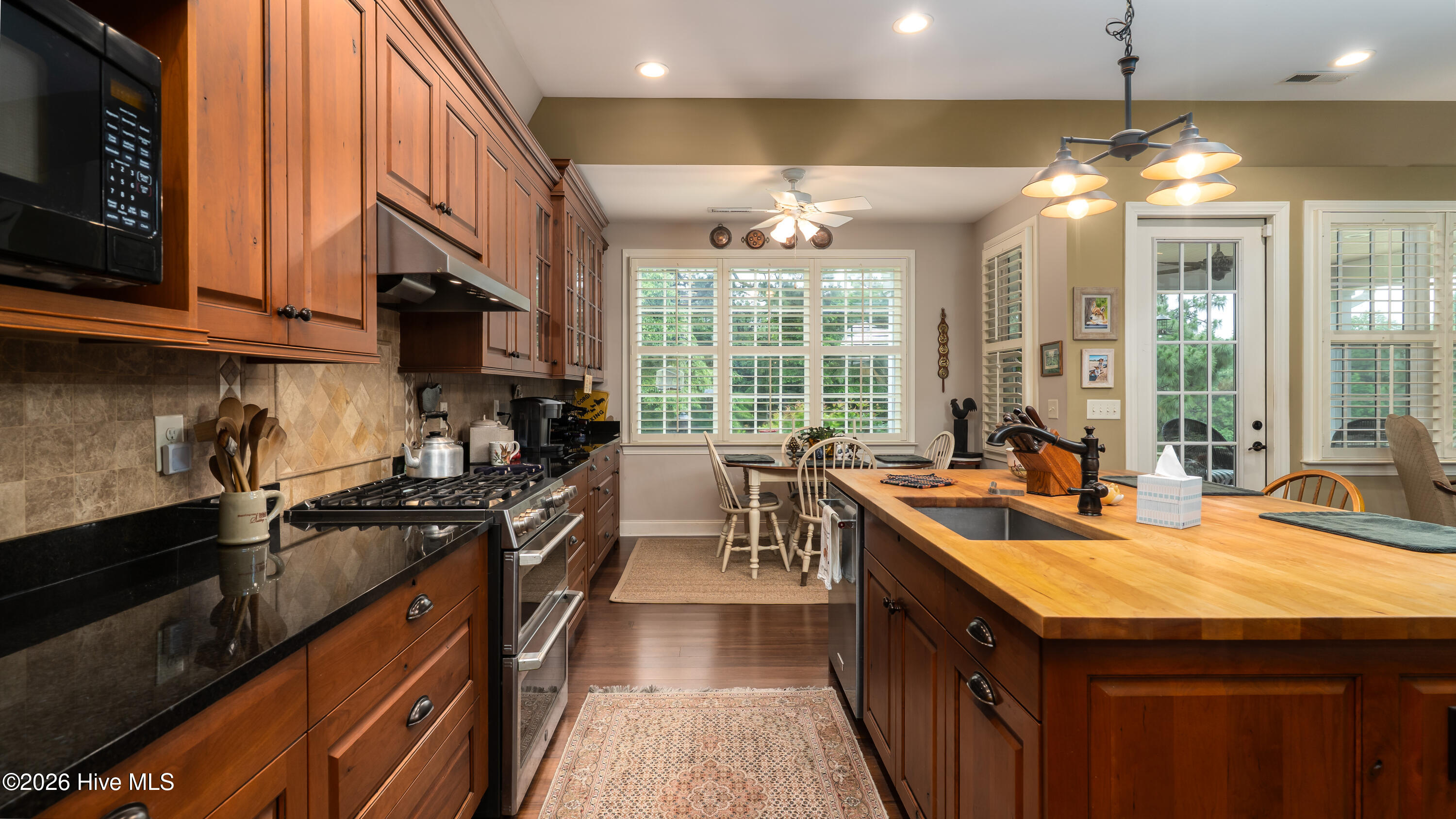 729 Furr Road Property Photo 16