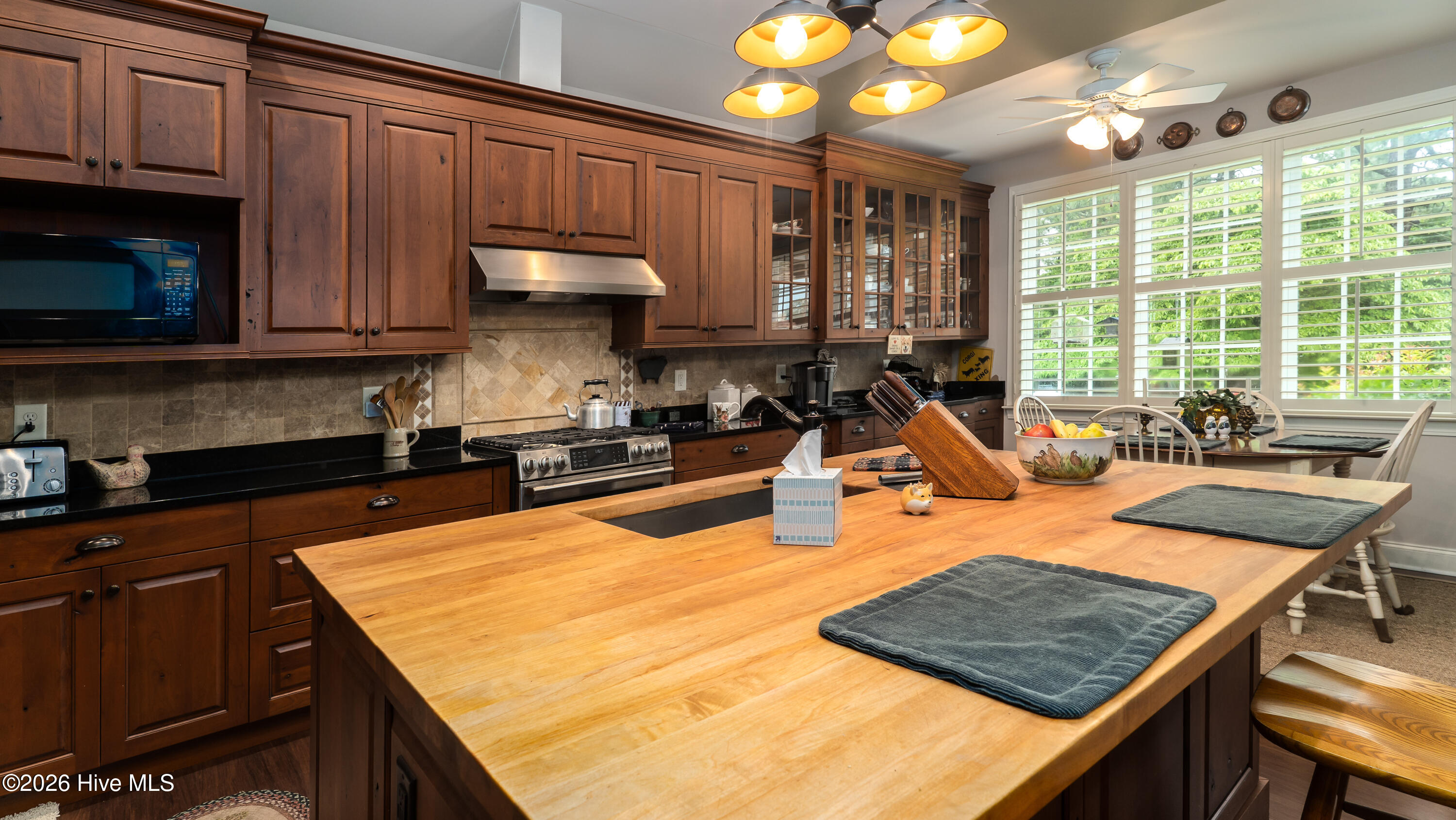 729 Furr Road Property Photo 17