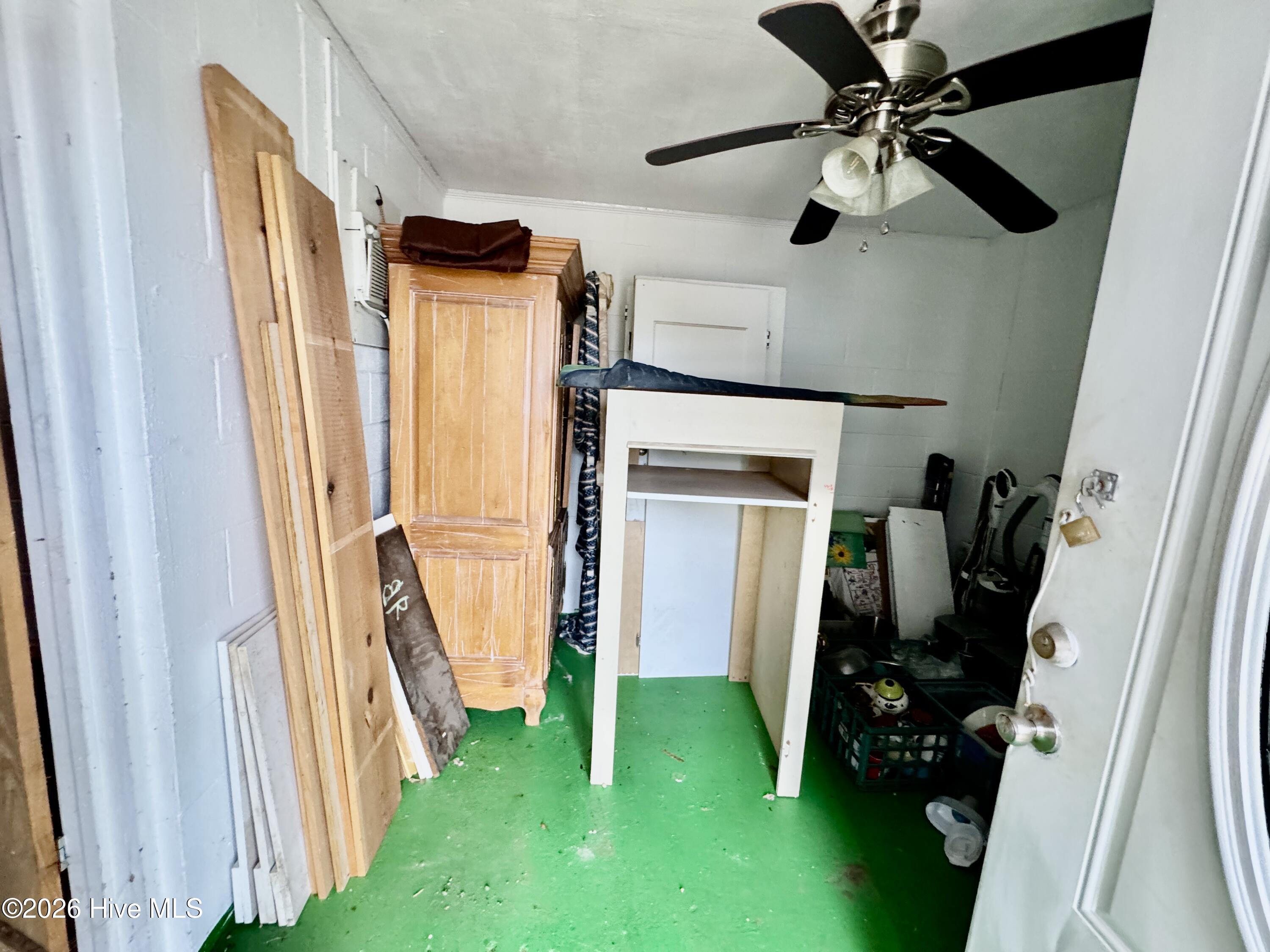 100 Earl Avenue Property Photo 13