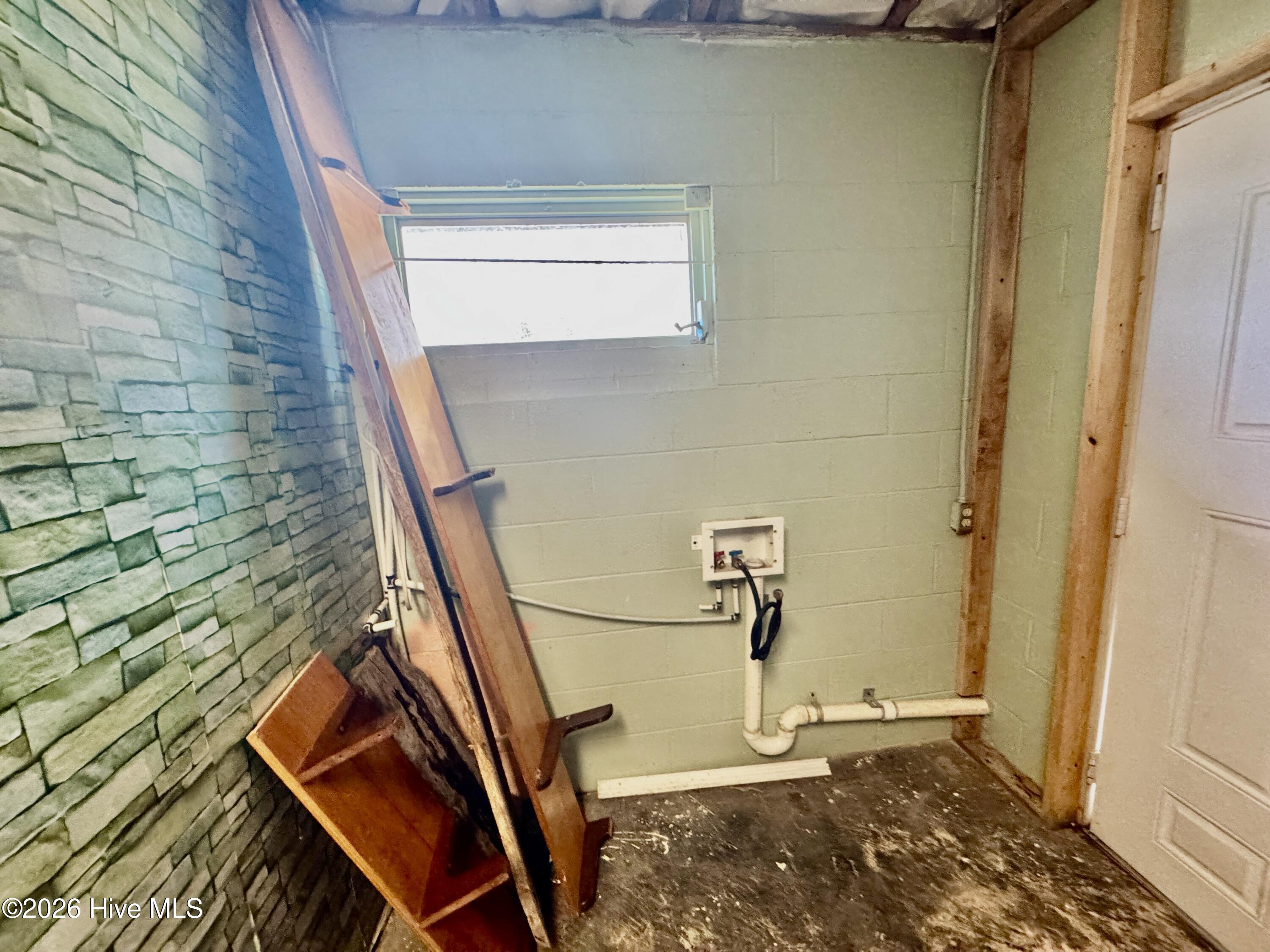 100 Earl Avenue Property Photo 14