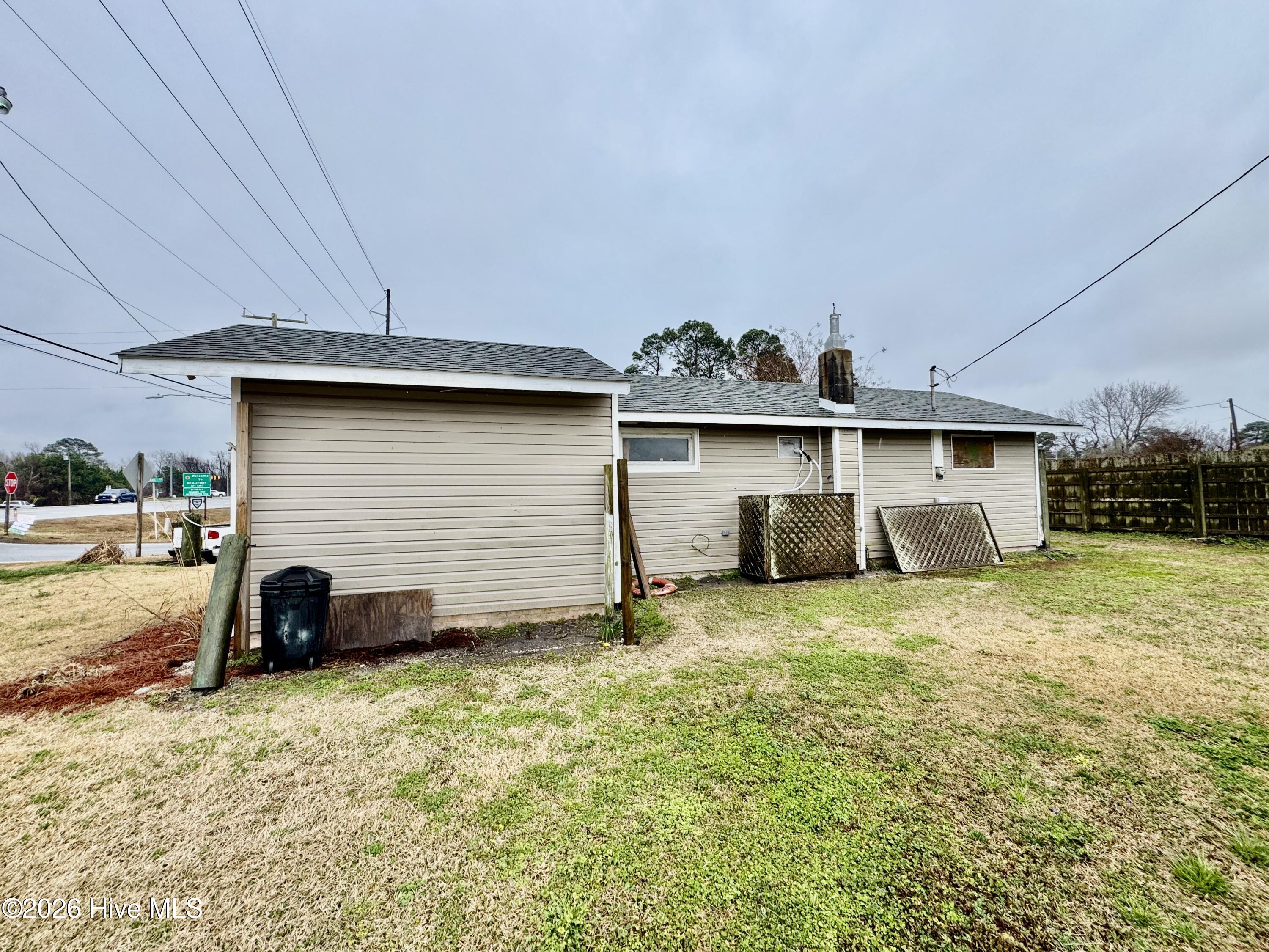 100 Earl Avenue Property Photo 29