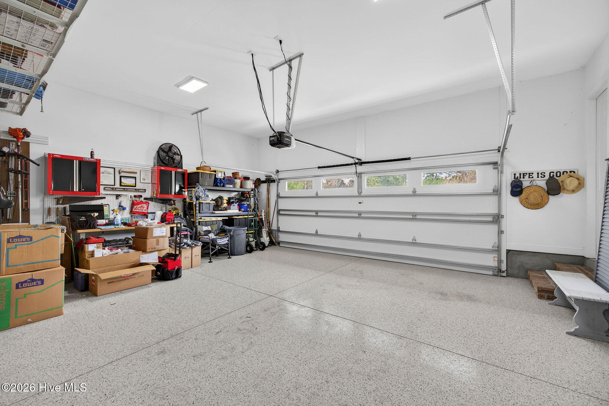 332 Cornubia Drive Property Photo 40