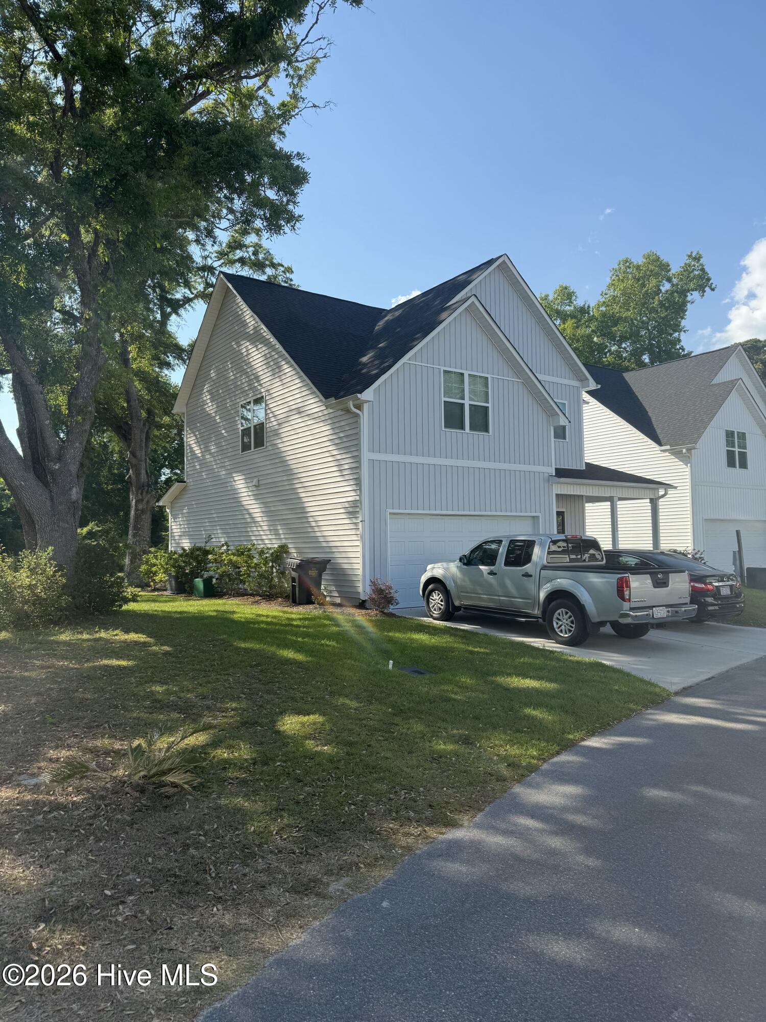 1425 Eco Circle Property Photo 3