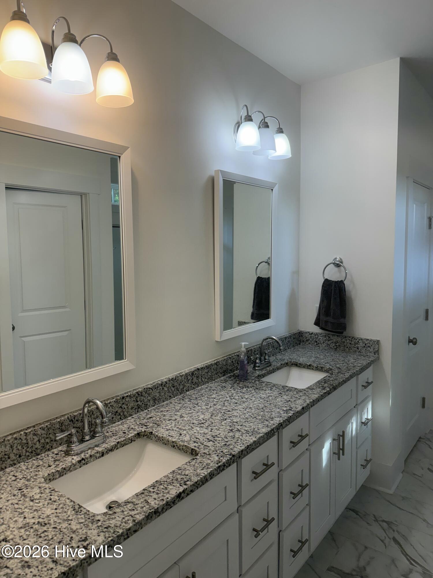 1425 Eco Circle Property Photo 25