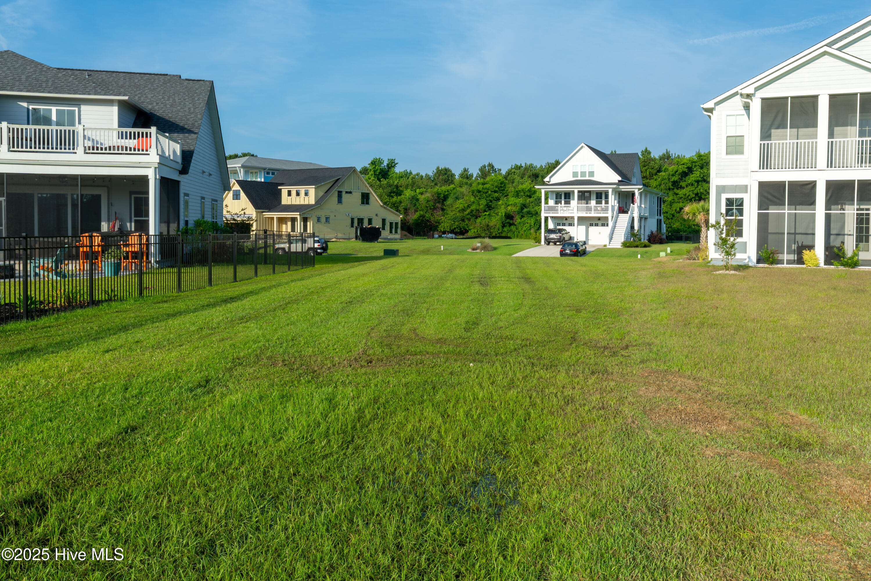 367 412 Summerhouse Drive Property Photo 4