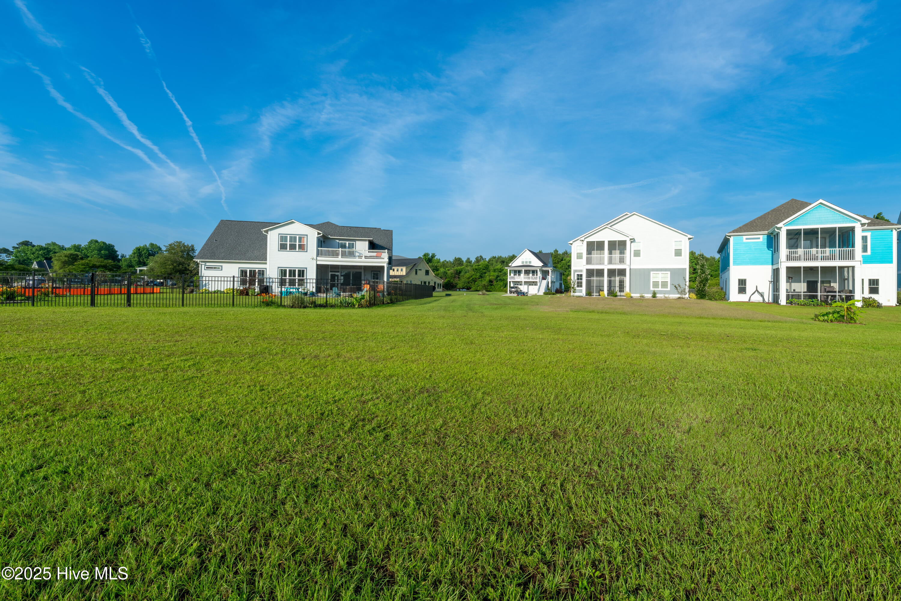 367 412 Summerhouse Drive Property Photo 8