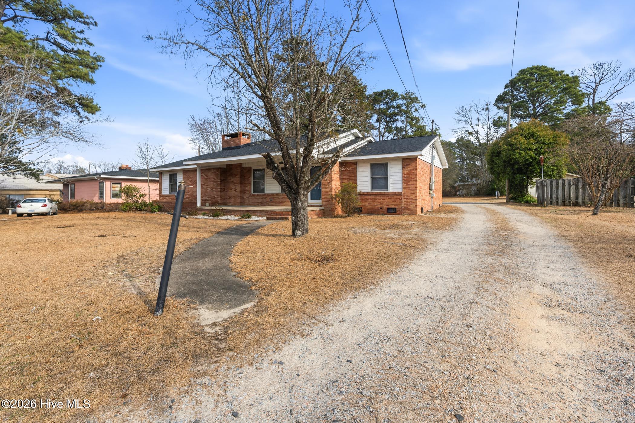 907 Thomas Street Property Photo 2