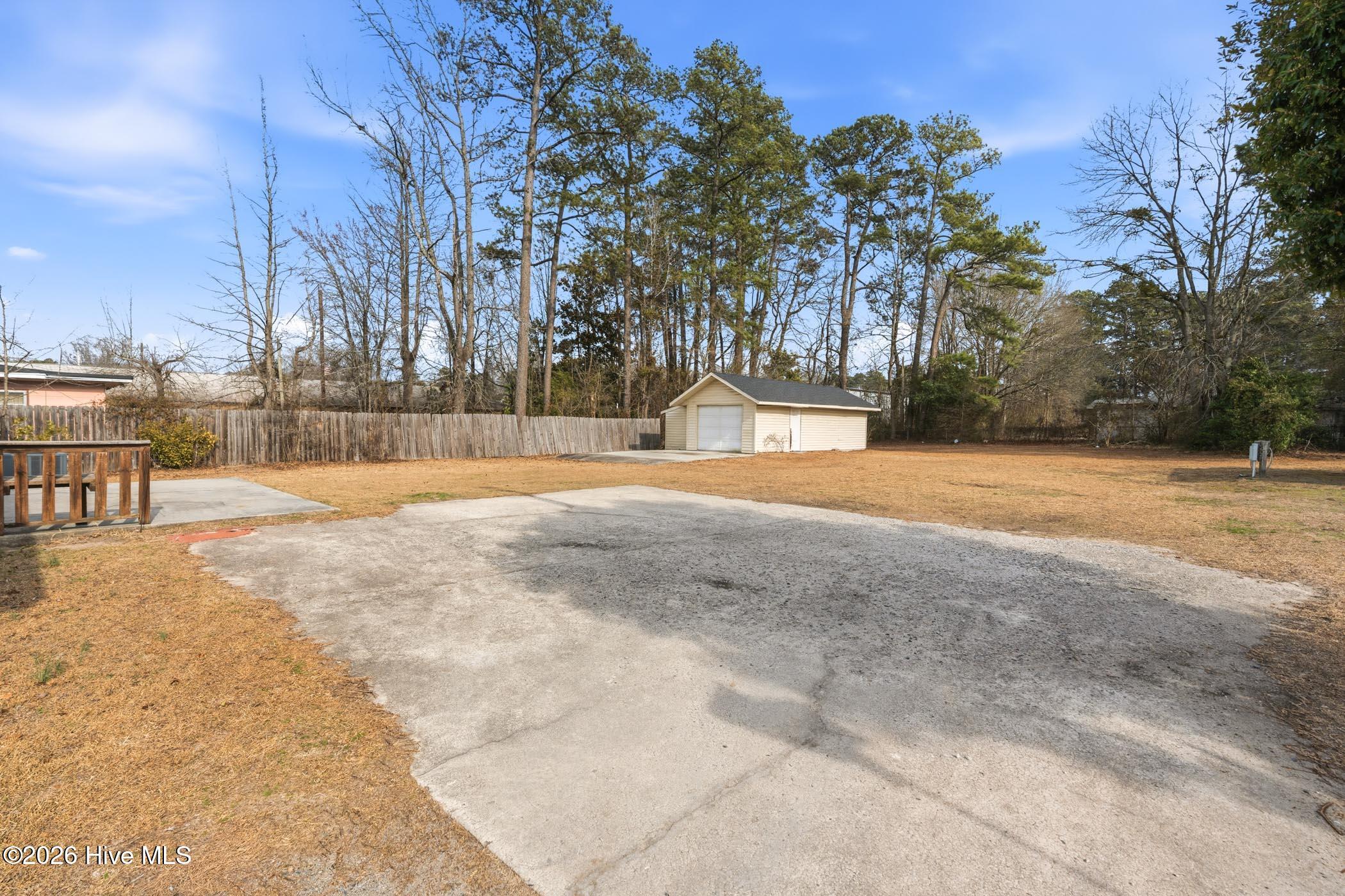907 Thomas Street Property Photo 23