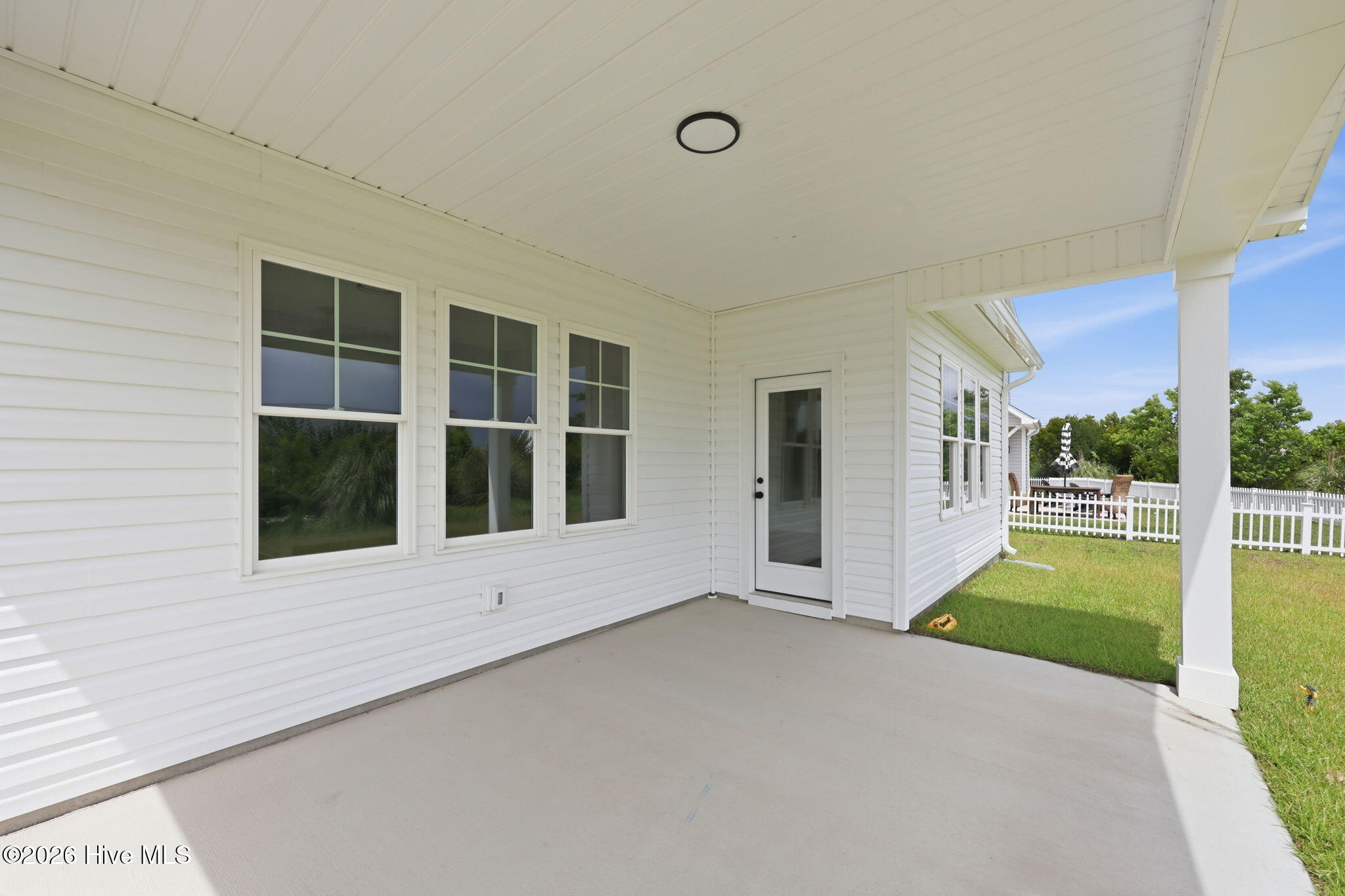 116 Eastbay Way Property Photo 13