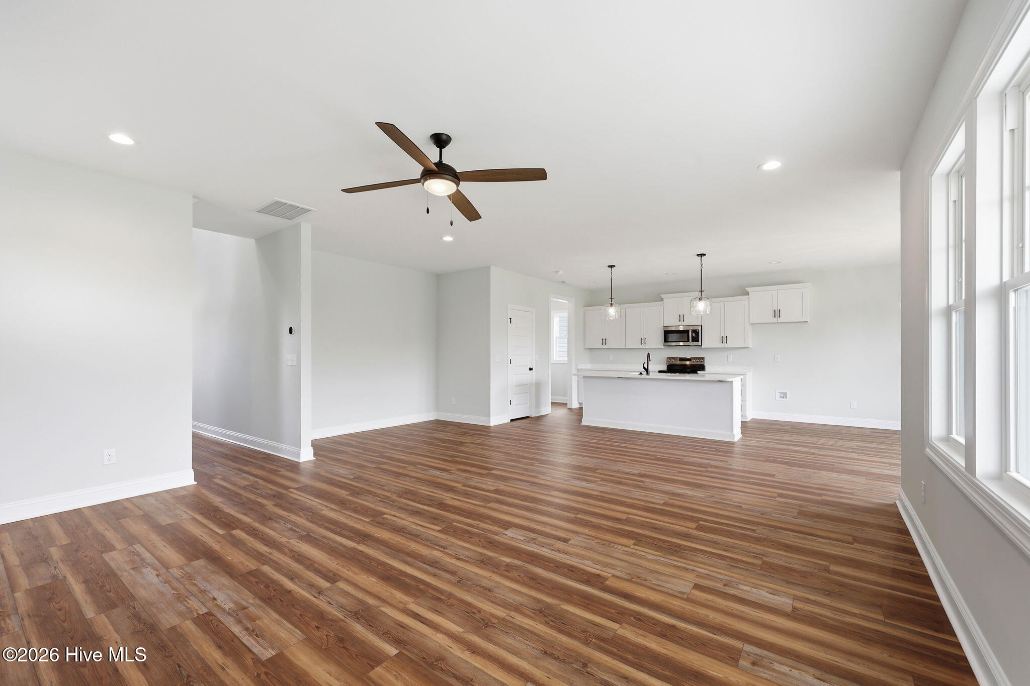116 Eastbay Way Property Photo 26