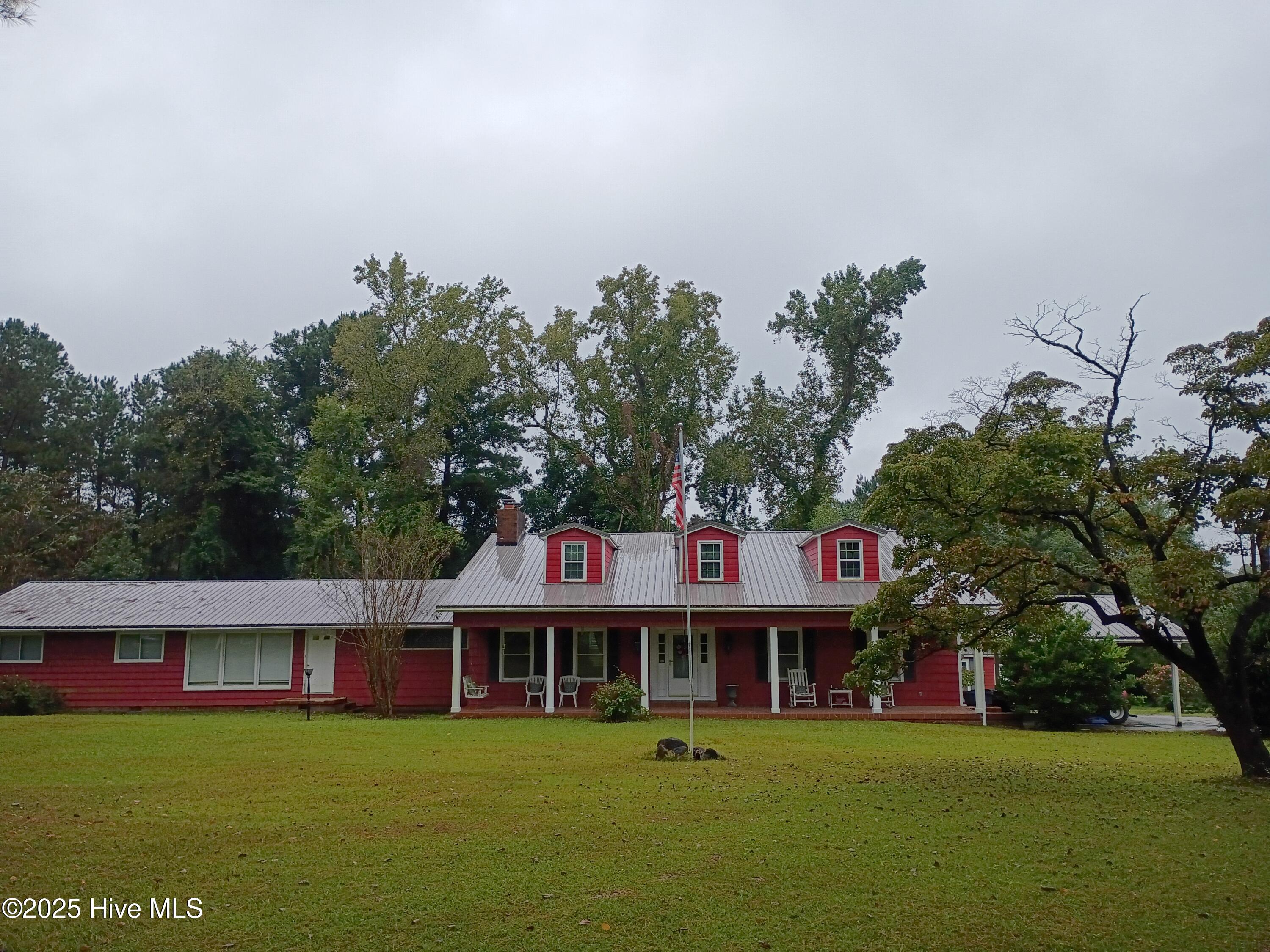 2391 Bill Hooks Road Property Photo 4