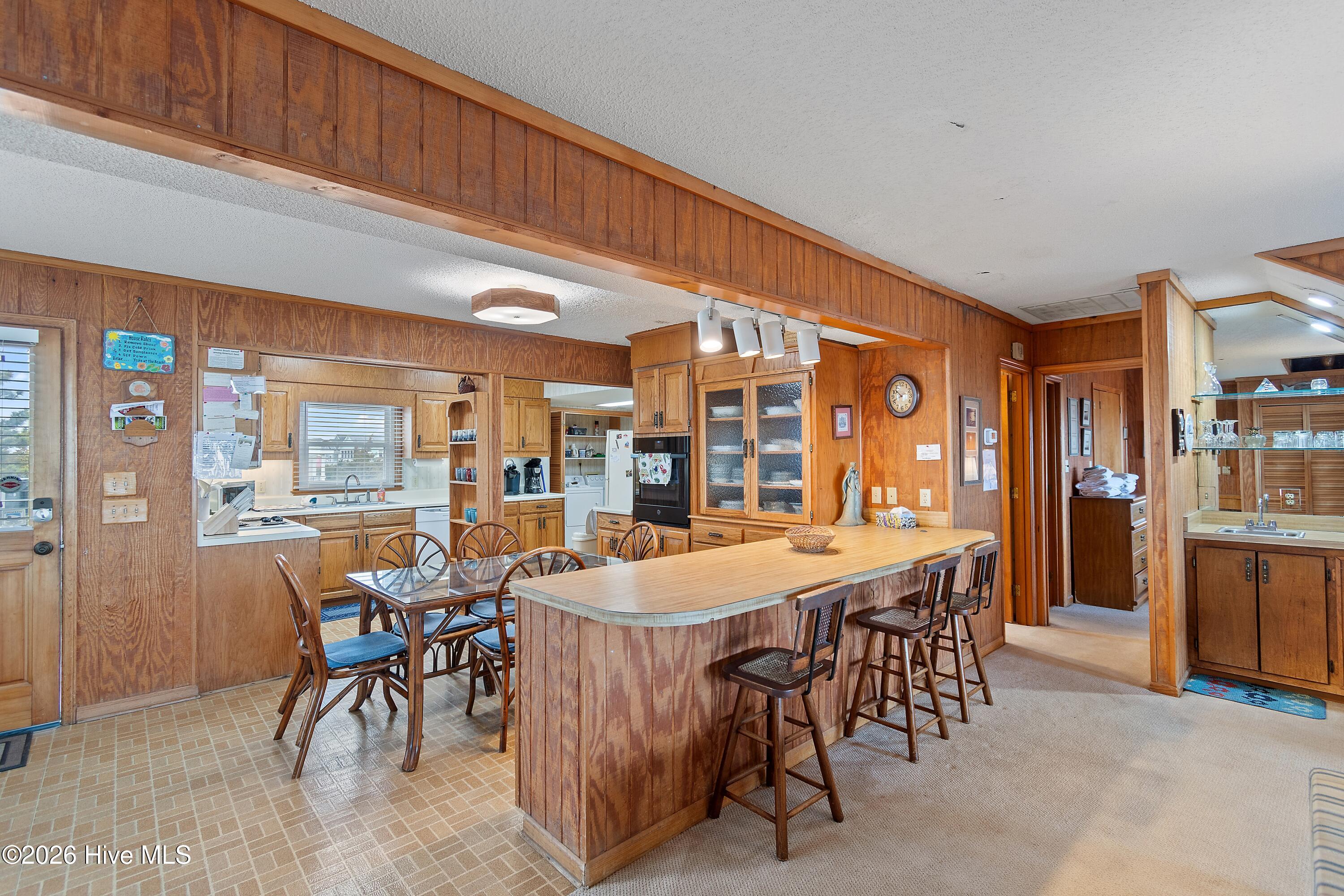 1099 Ocean Boulevard W Property Photo 9