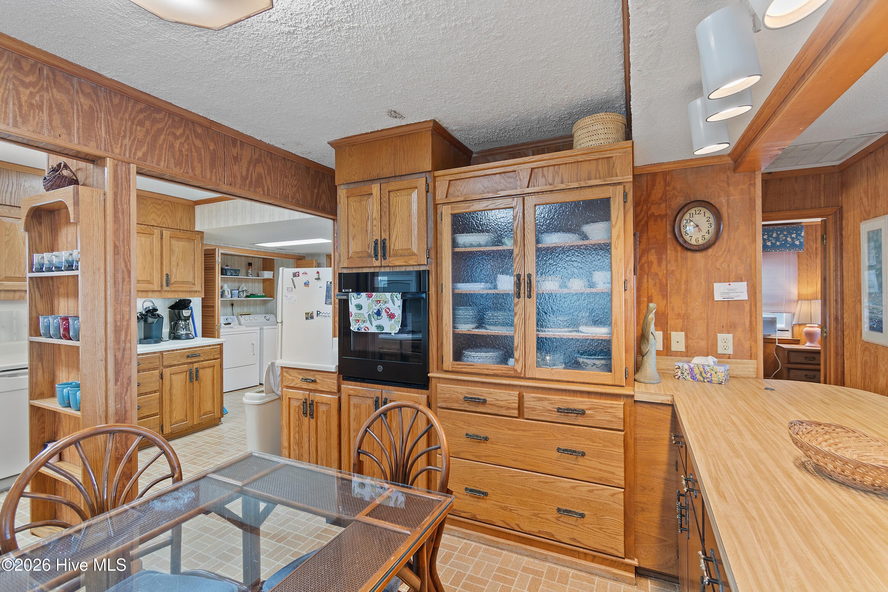 1099 Ocean Boulevard W Property Photo 10
