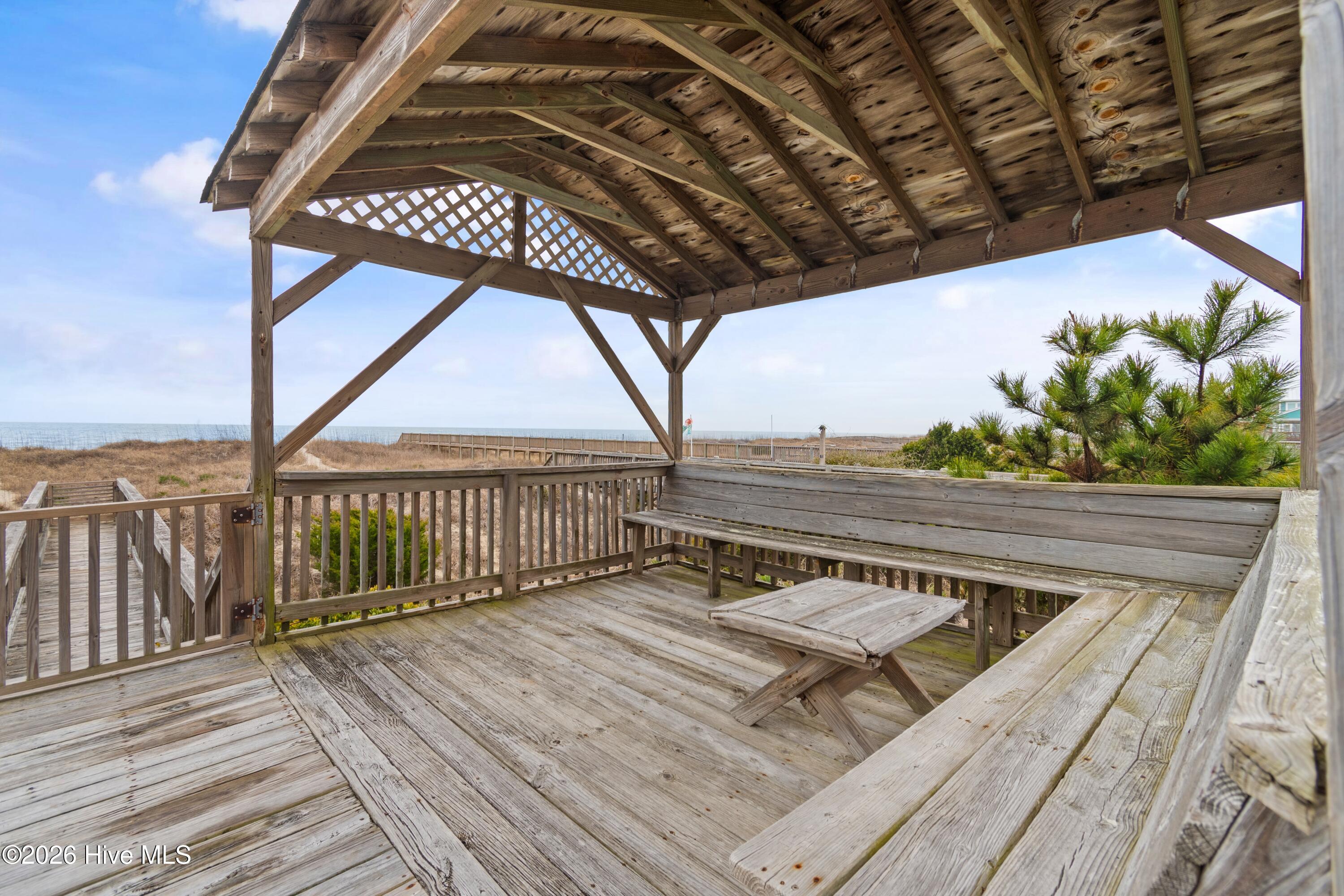 1099 Ocean Boulevard W Property Photo 24