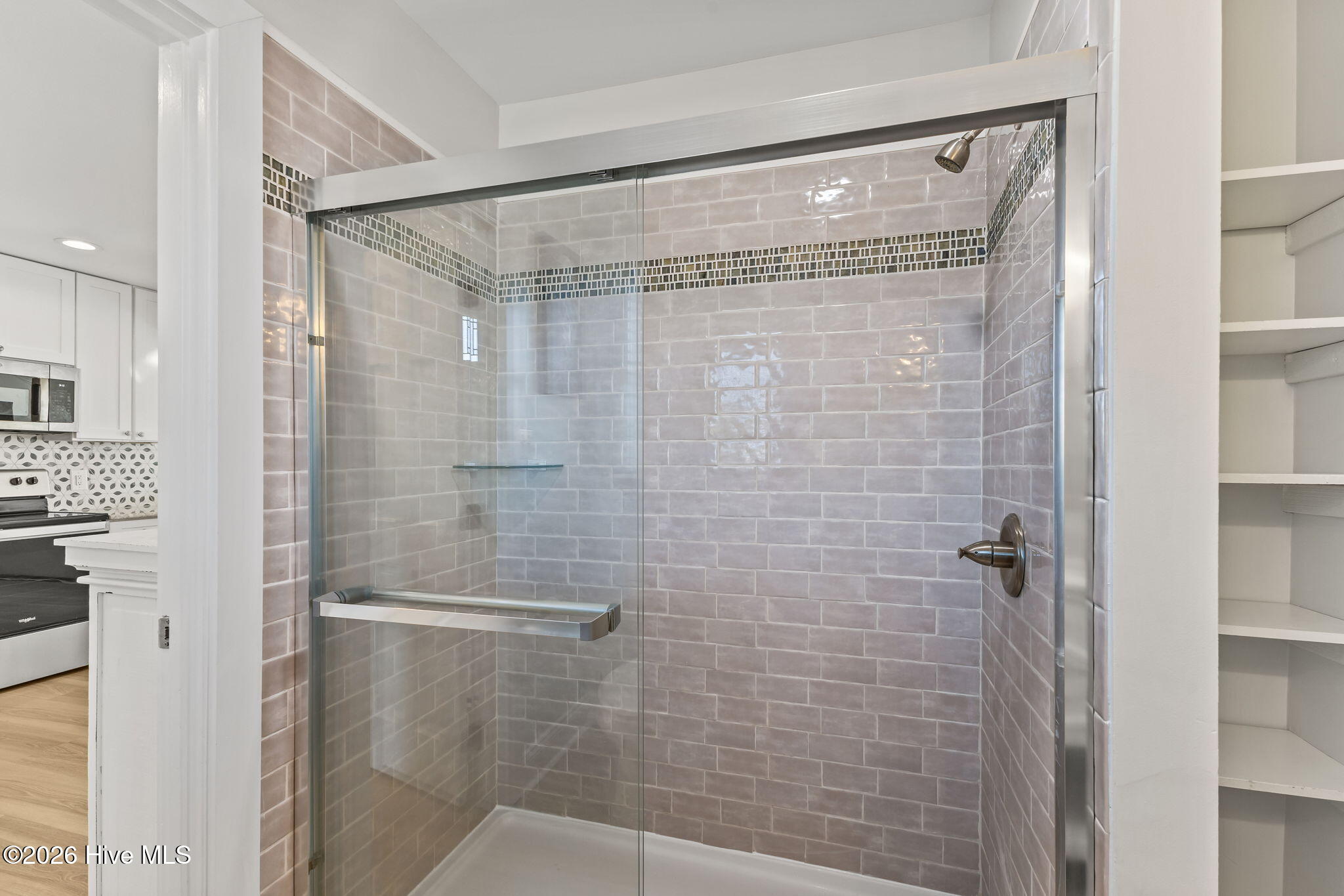 5423 Emerald Drive Property Photo 17