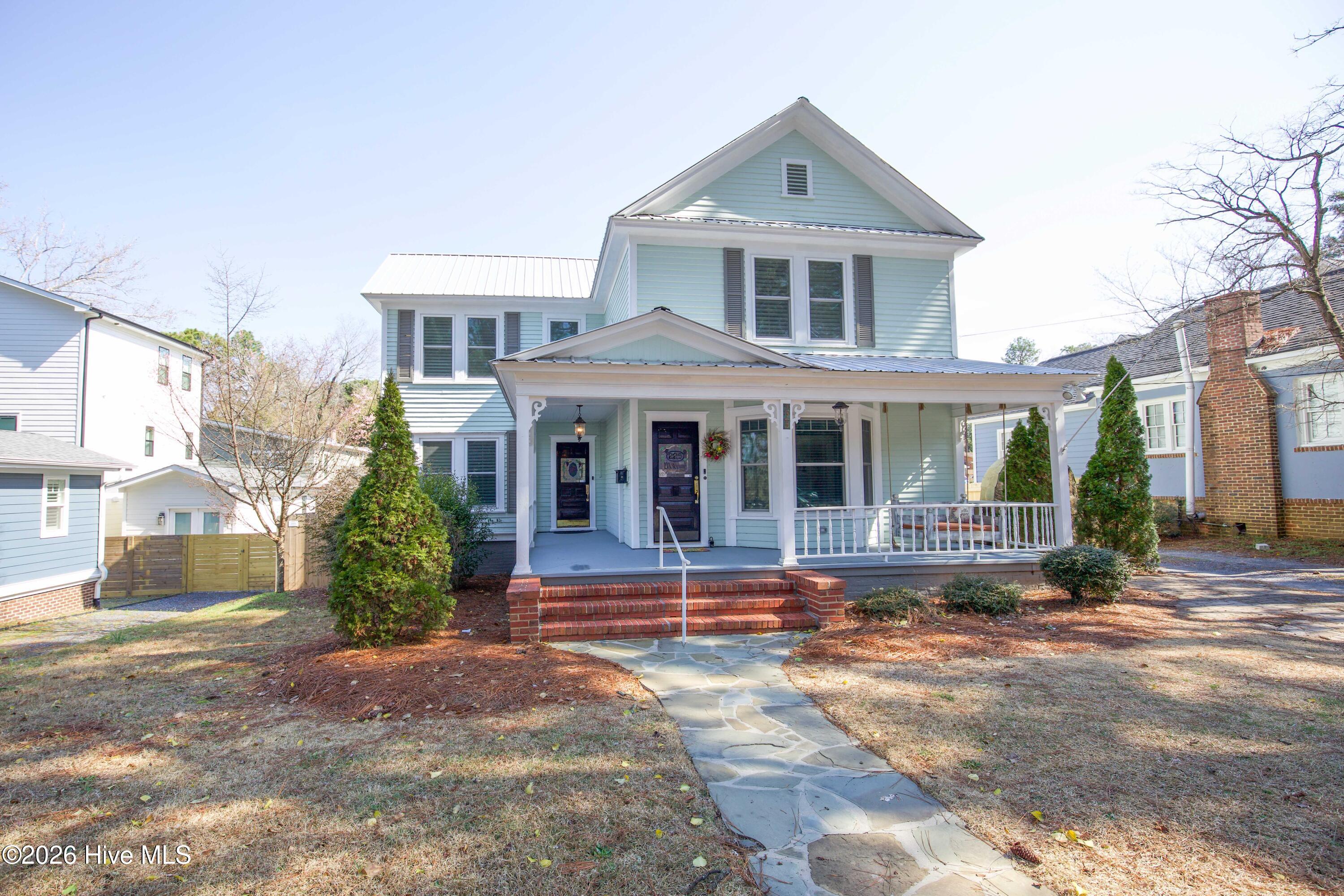 225 E Vermont Avenue Property Photo 1